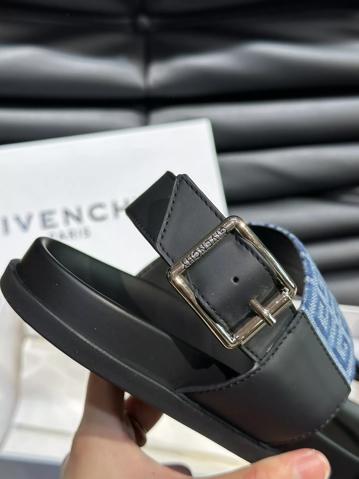 Practical 1225 Givenchy Sandal For Men