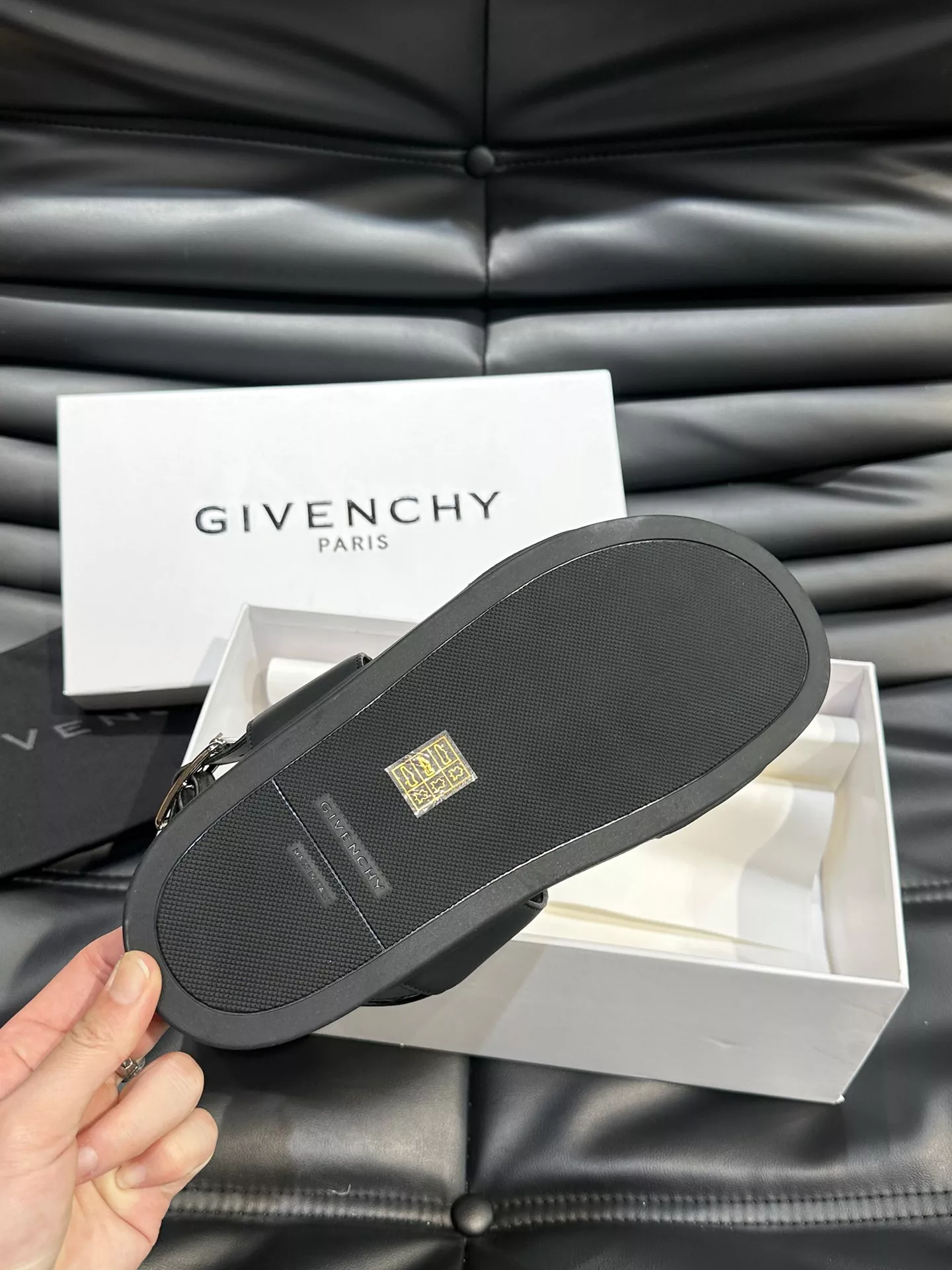 Practical 1225 Givenchy Sandal For Men