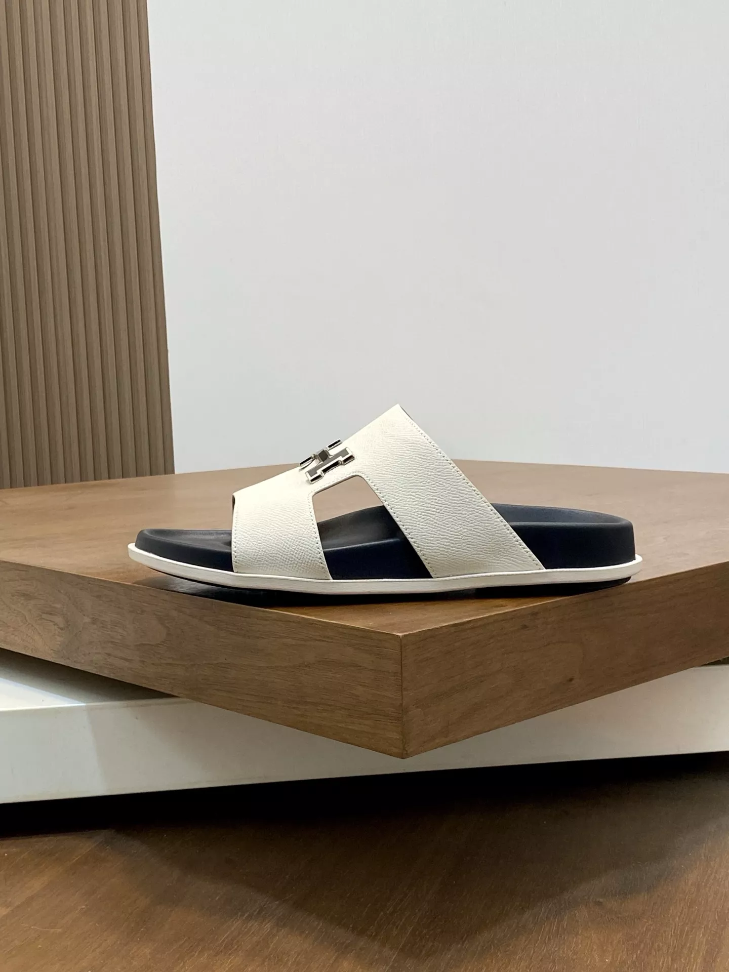 Practical 133 Hermes Slippers For Men