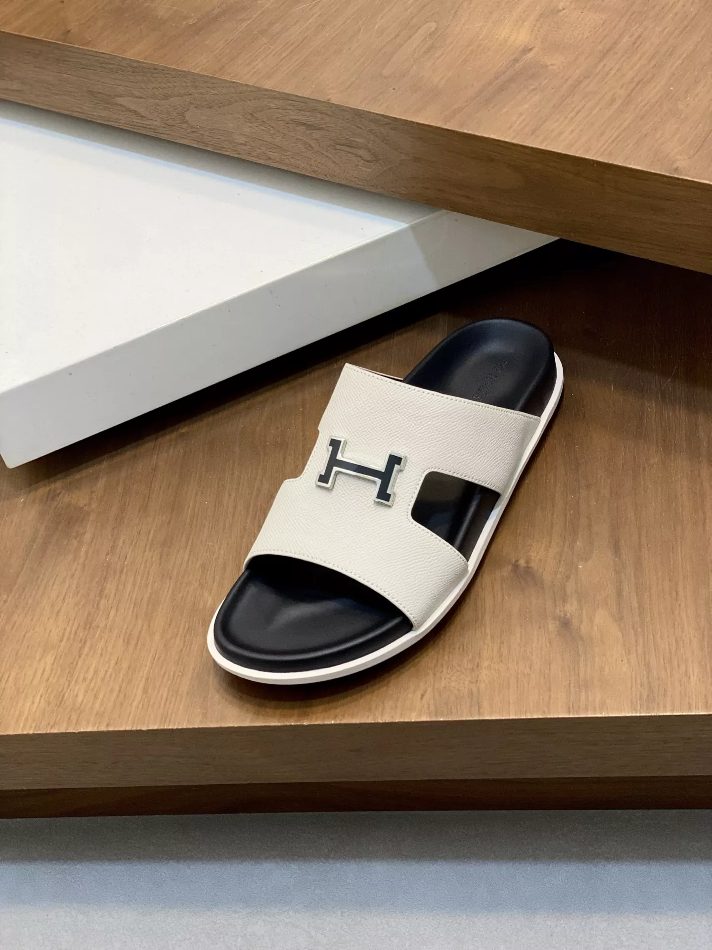 Practical 133 Hermes Slippers For Men