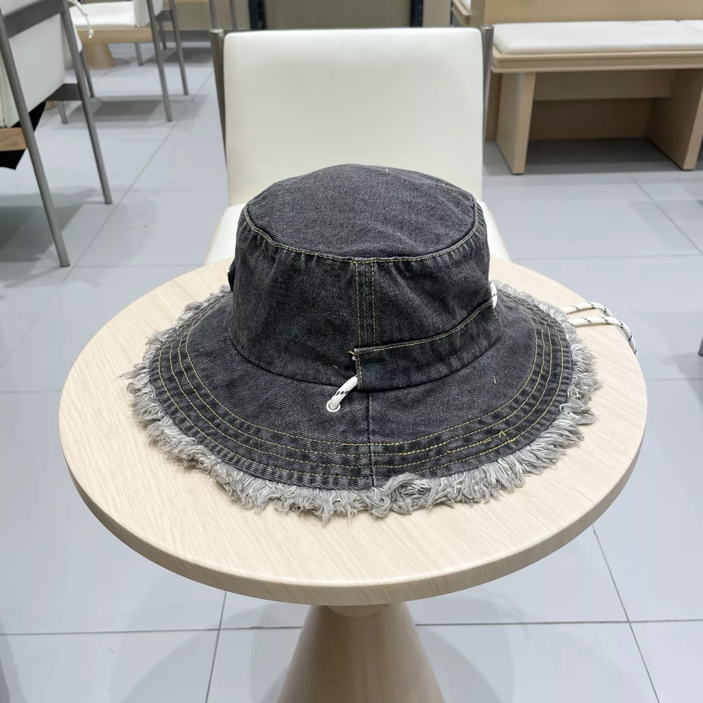 Practical 1662 Prada Caps