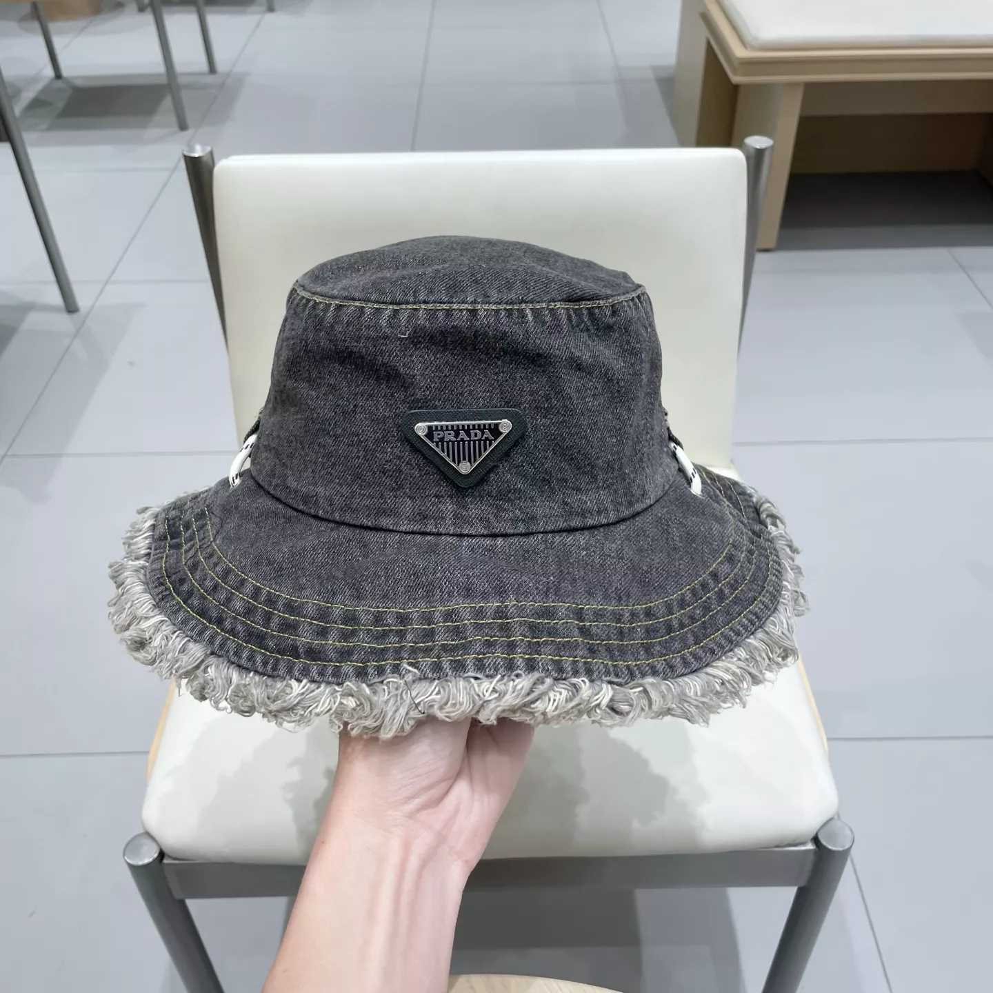 Practical 1662 Prada Caps