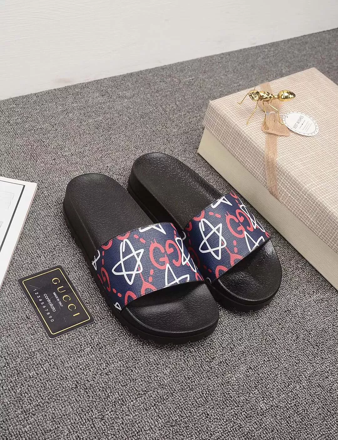 Practical 1751 Gucci Slippers For Men