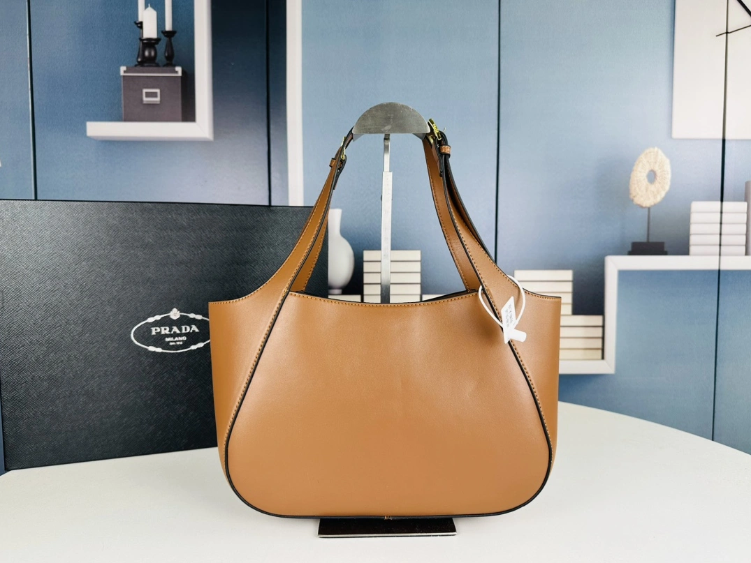 Practical 1860 Prada AAA Quality Handbags For Women