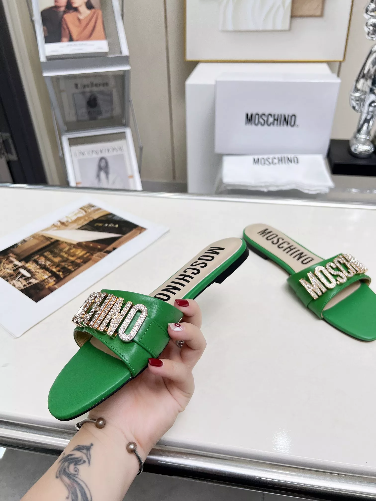 Practical 2013 Moschino Slippers For Women