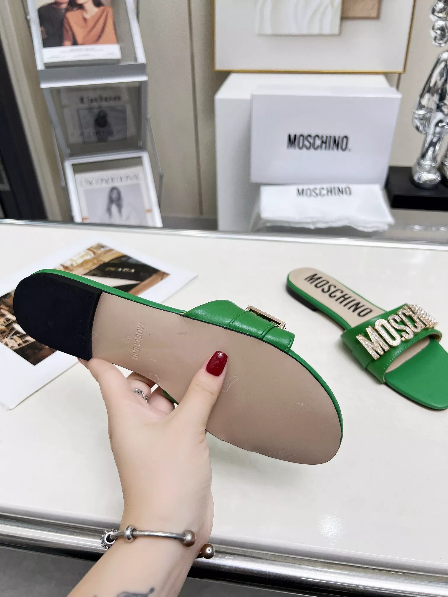 Practical 2013 Moschino Slippers For Women