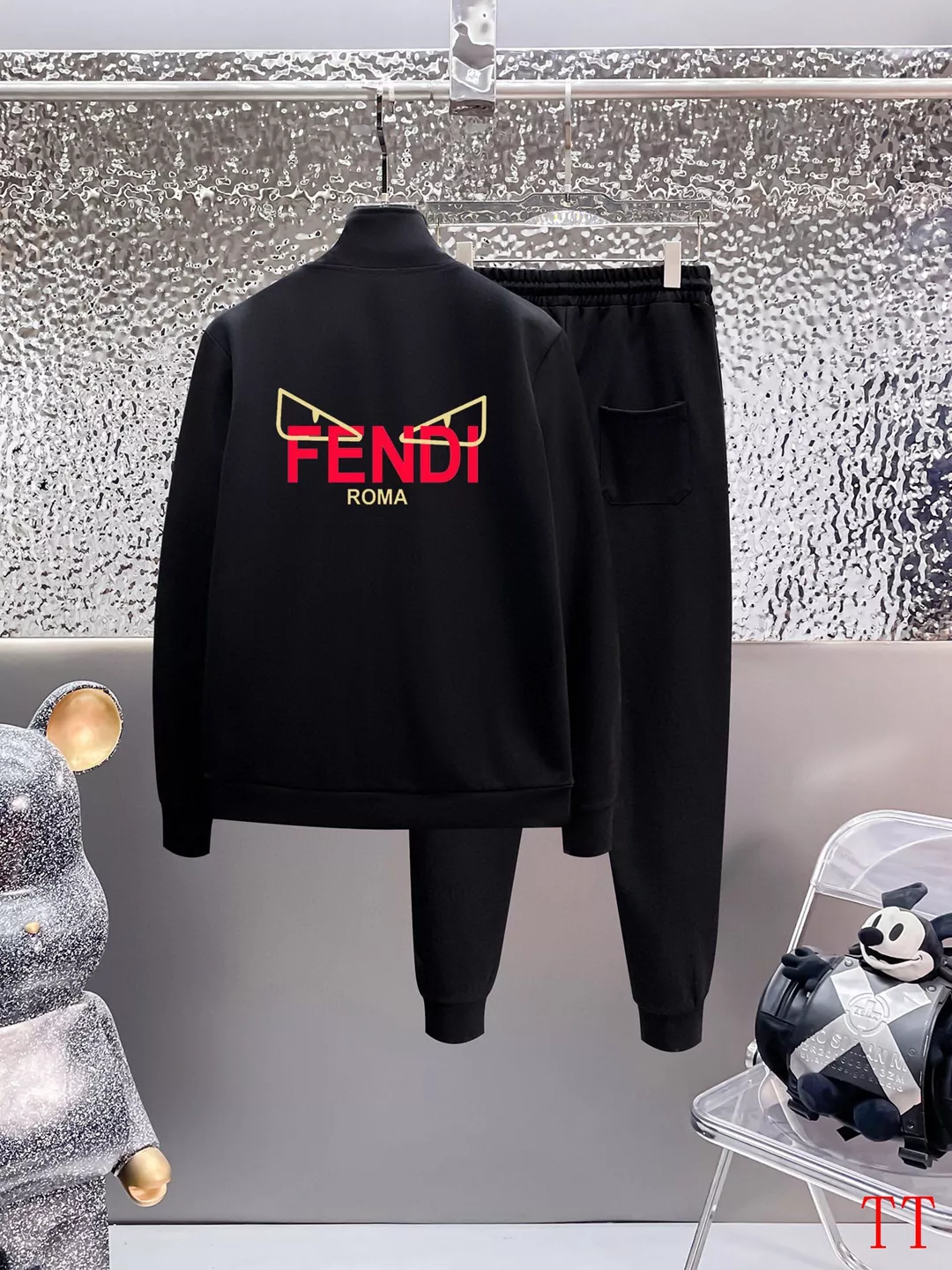 Practical 2073 Fendi Tracksuits Long Sleeved For Men