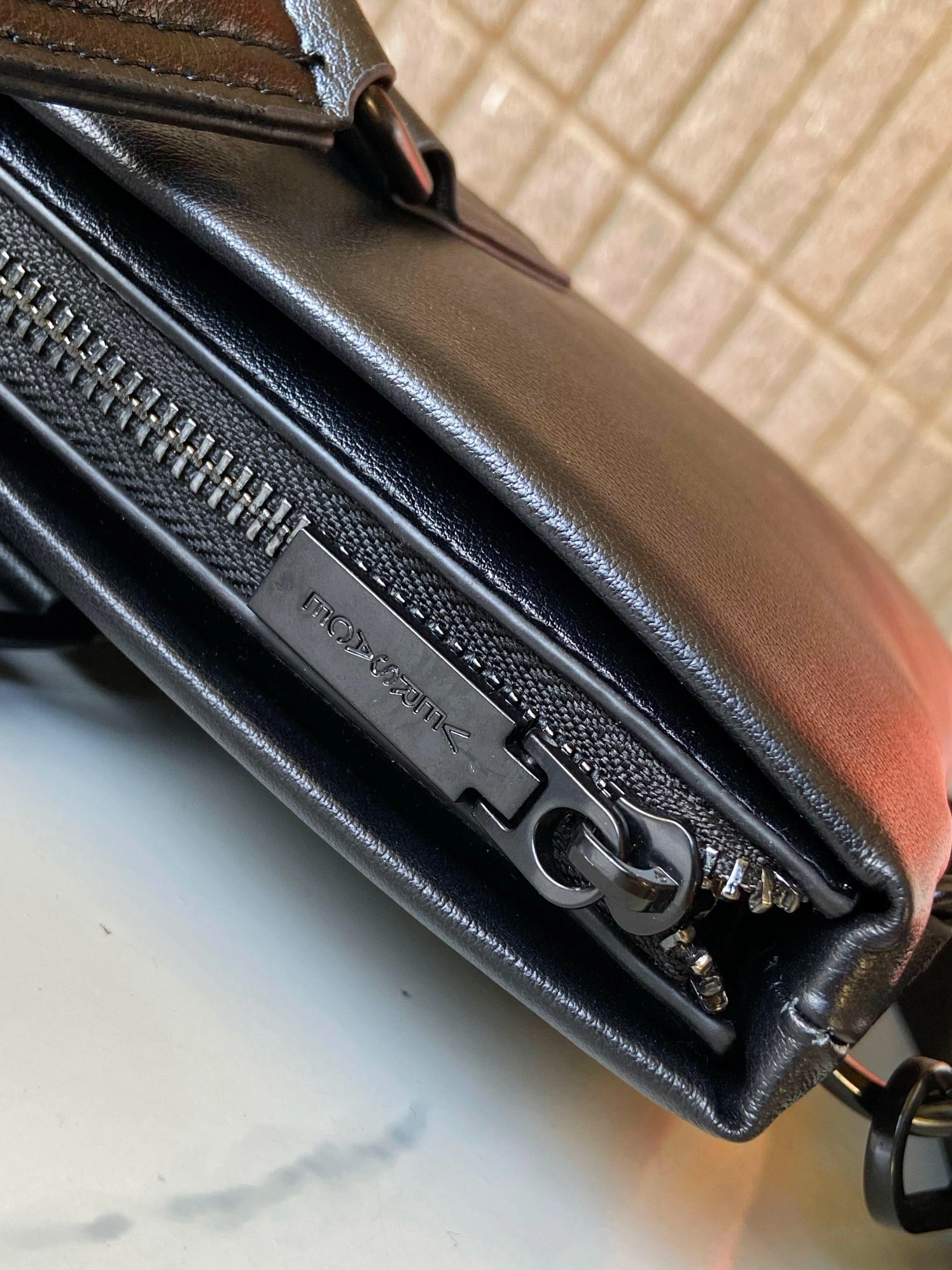 Practical 2309 Versace AAA Man Handbags