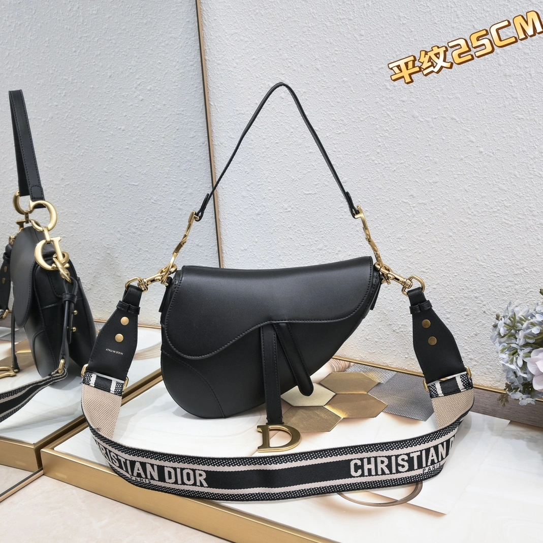 Practical 2329 Christian Dior AAA Quality Messenger Bags For Women