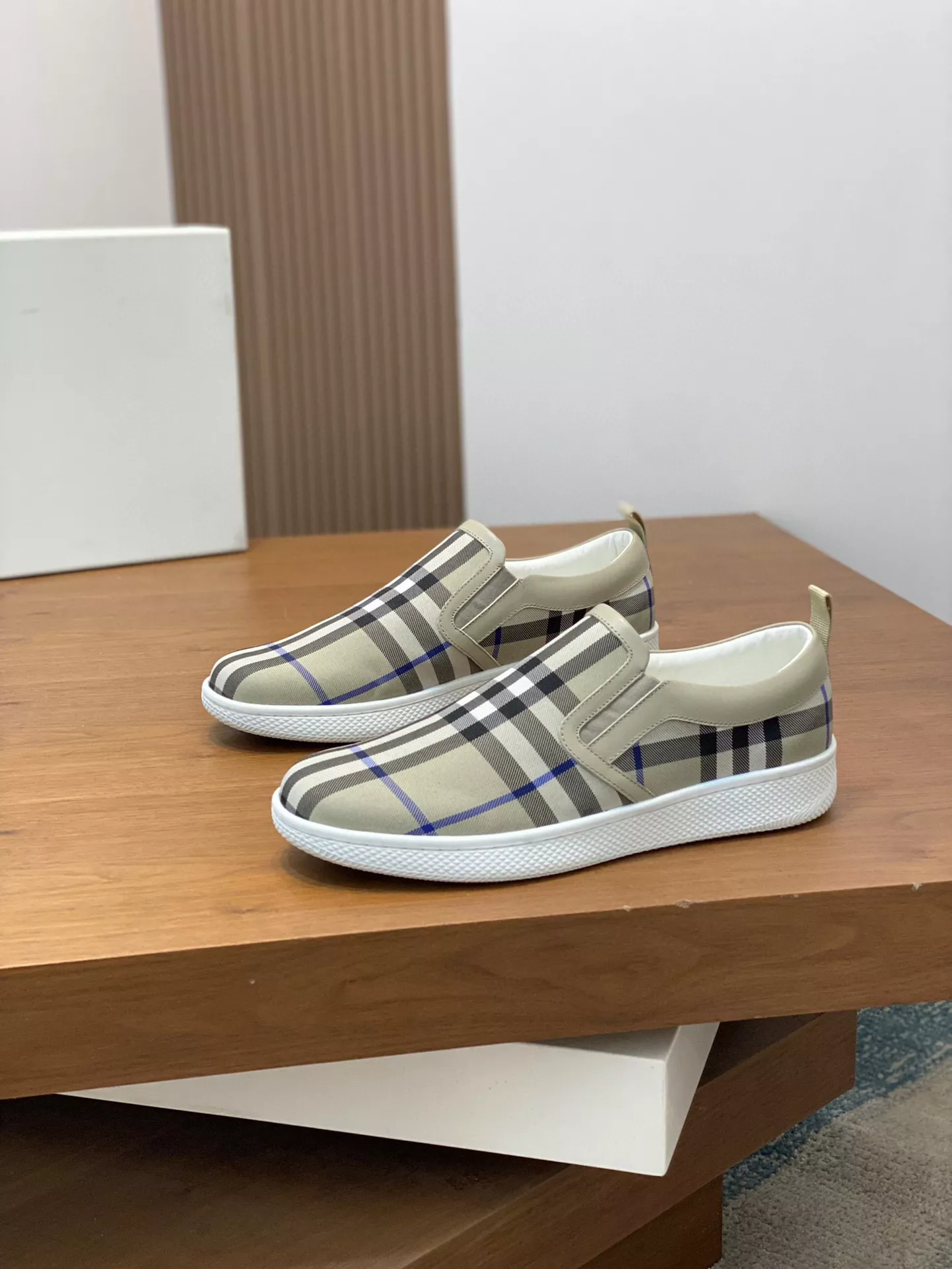 Practical 237 Burberry Casual Shoes For Men