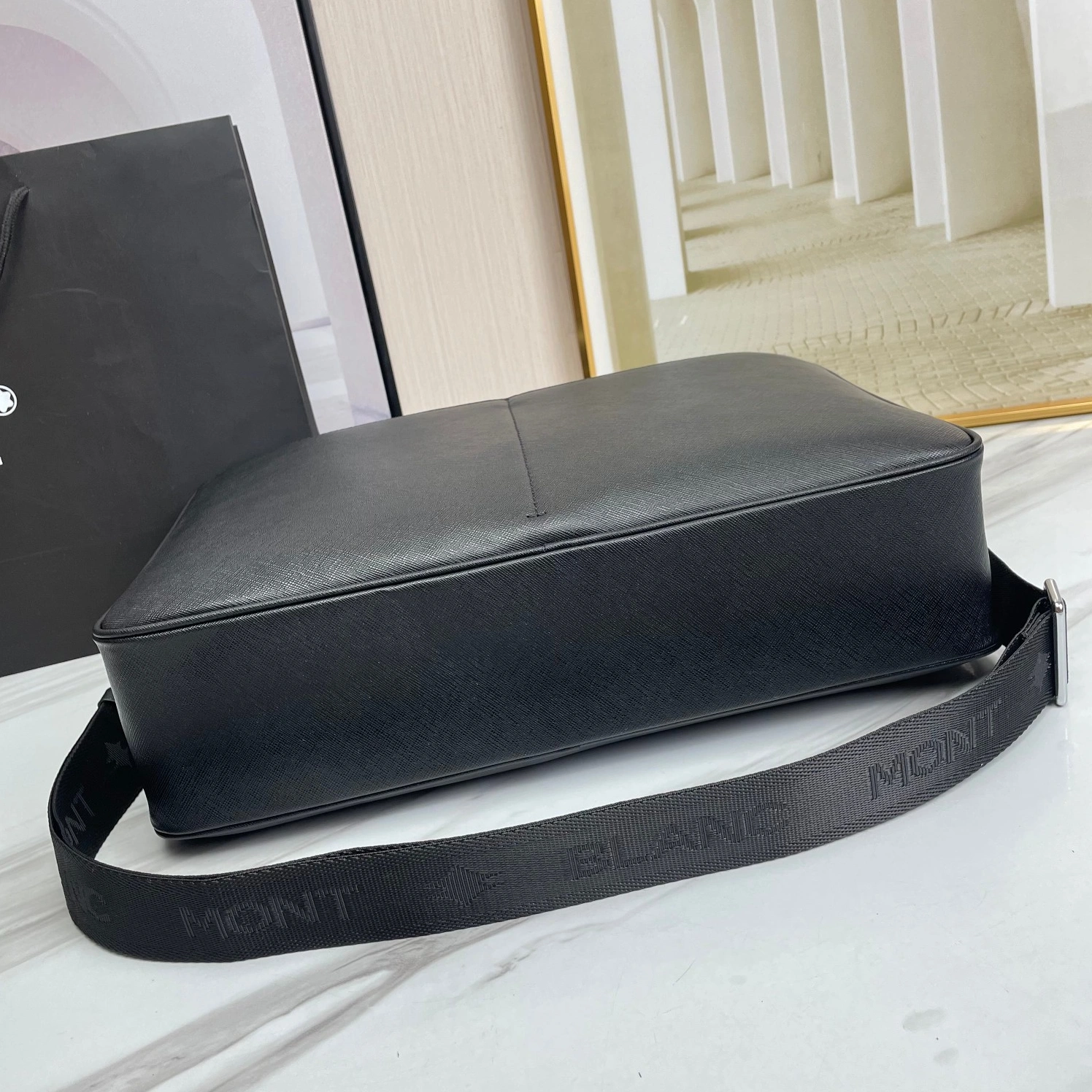 Practical 2599 Mont Blanc AAA Man Handbags