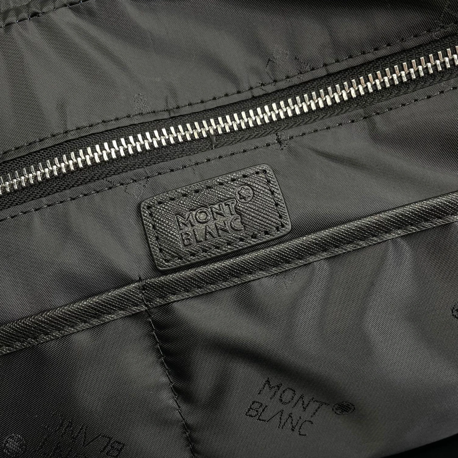 Practical 2599 Mont Blanc AAA Man Handbags