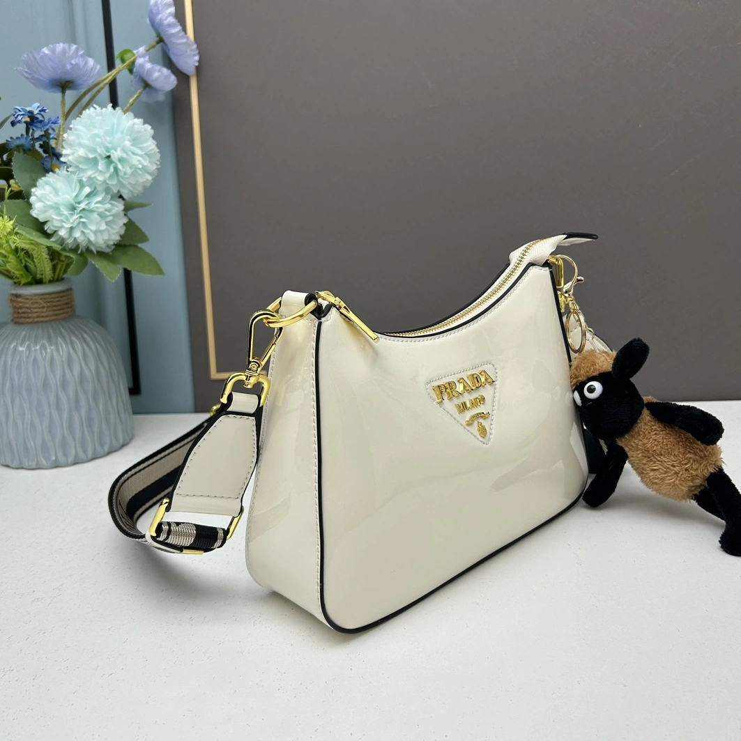 Practical 2642 Prada AAA Quality Messenger Bags For Women