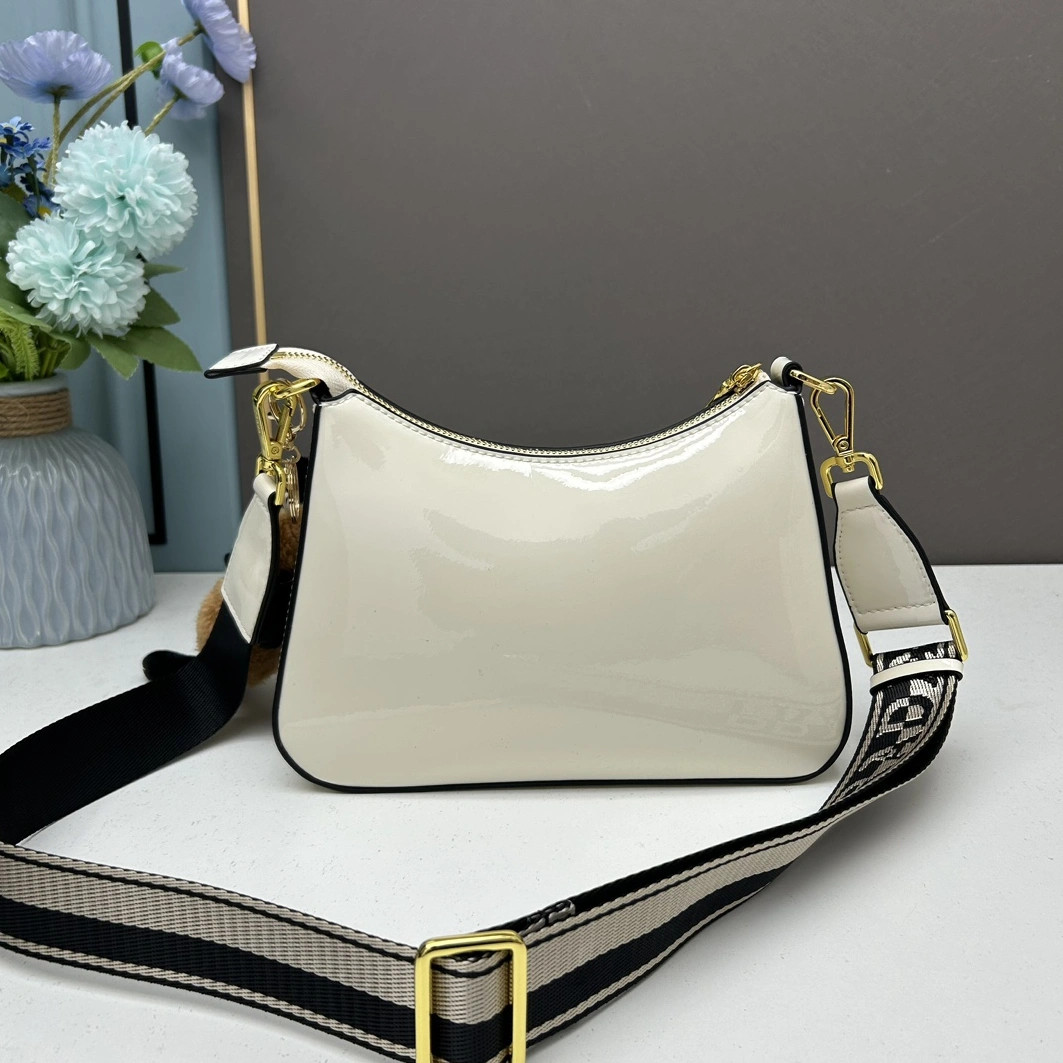 Practical 2642 Prada AAA Quality Messenger Bags For Women