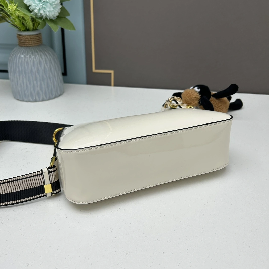 Practical 2642 Prada AAA Quality Messenger Bags For Women