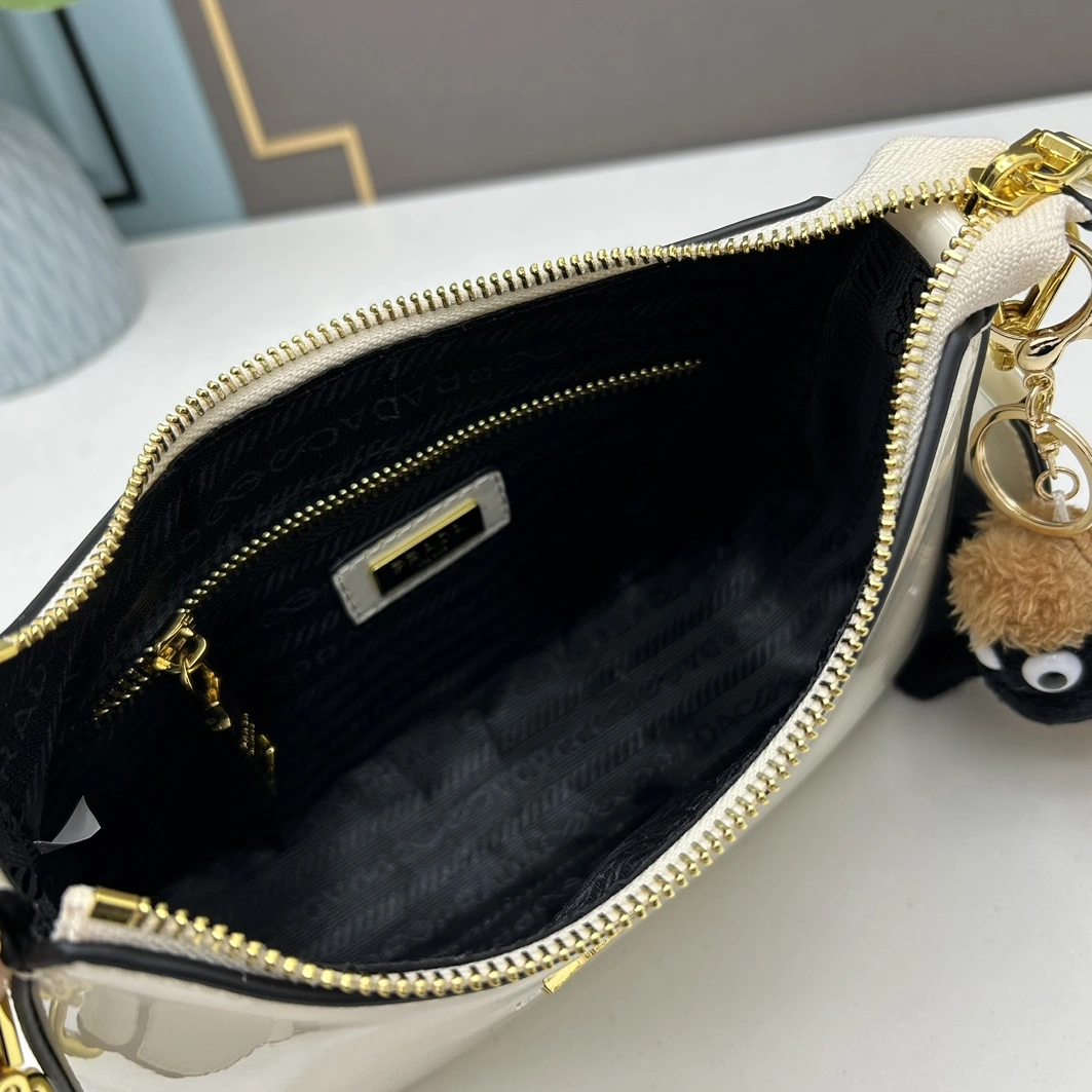 Practical 2642 Prada AAA Quality Messenger Bags For Women