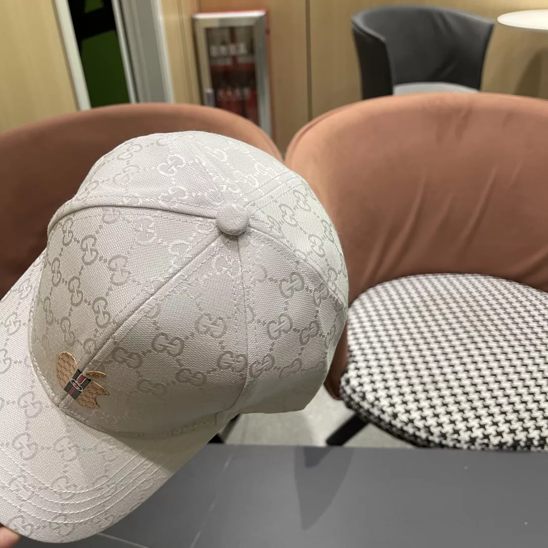 Practical 2674 Gucci Caps