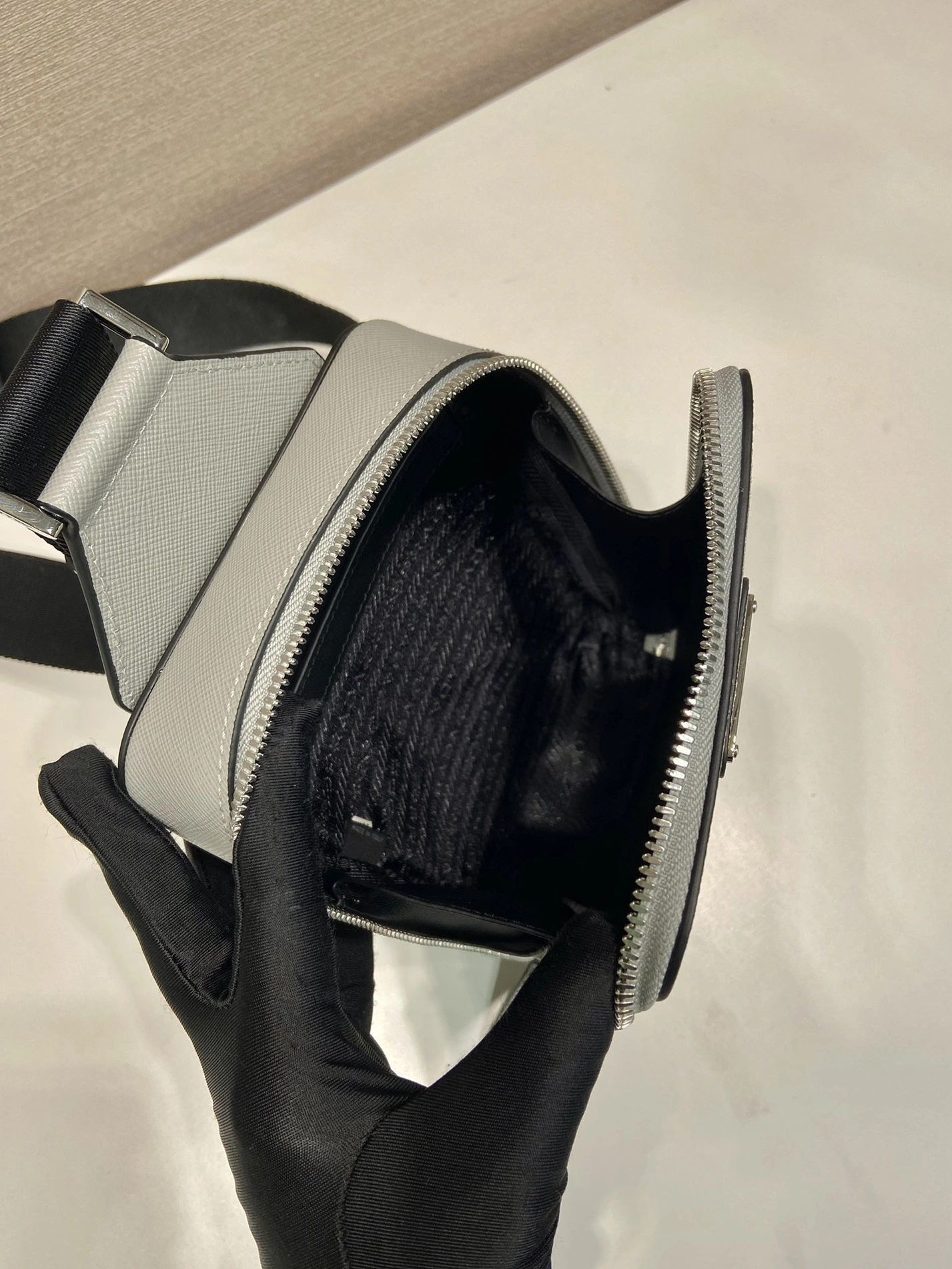 Practical 274 Prada AAA Man Messenger Bags