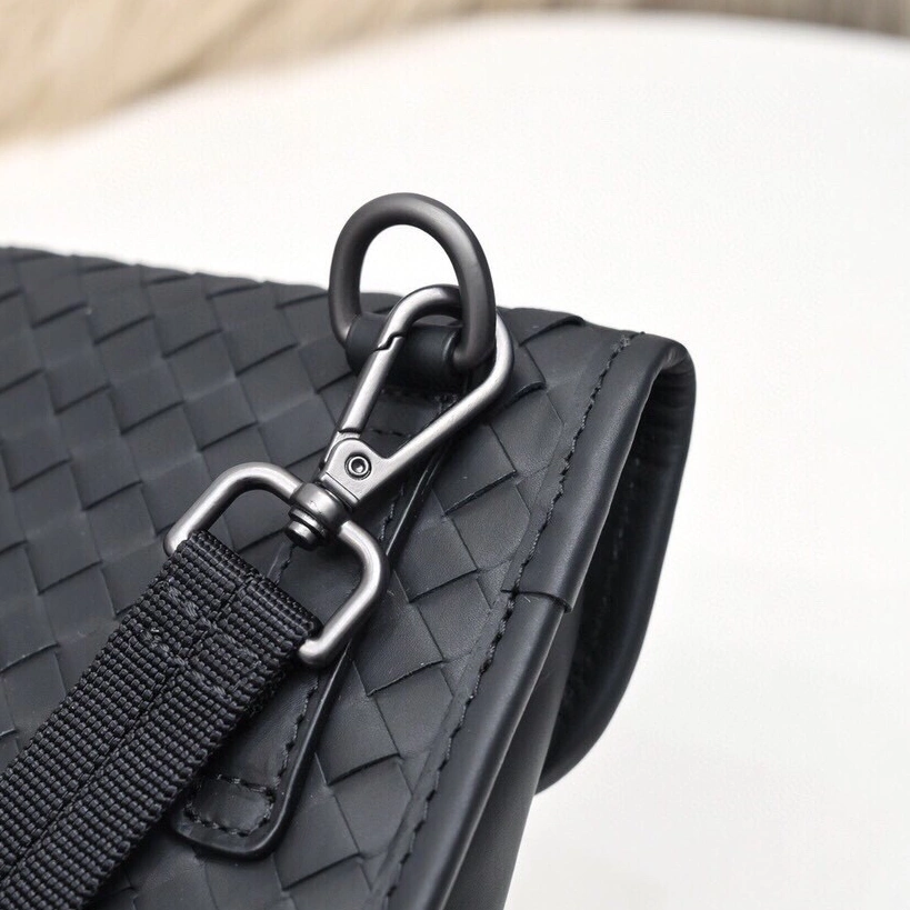 Practical 2776 Bottega Veneta AAA Man Messenger Bags
