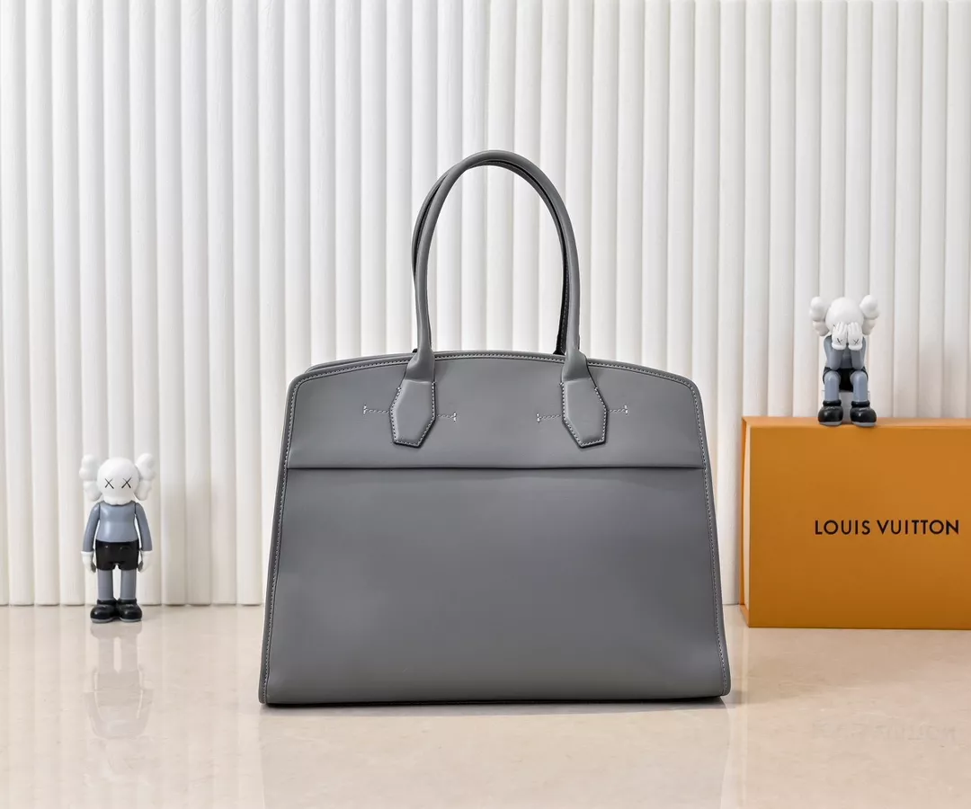 Practical 2937 Louis Vuitton AAA Quality Handbags For Women