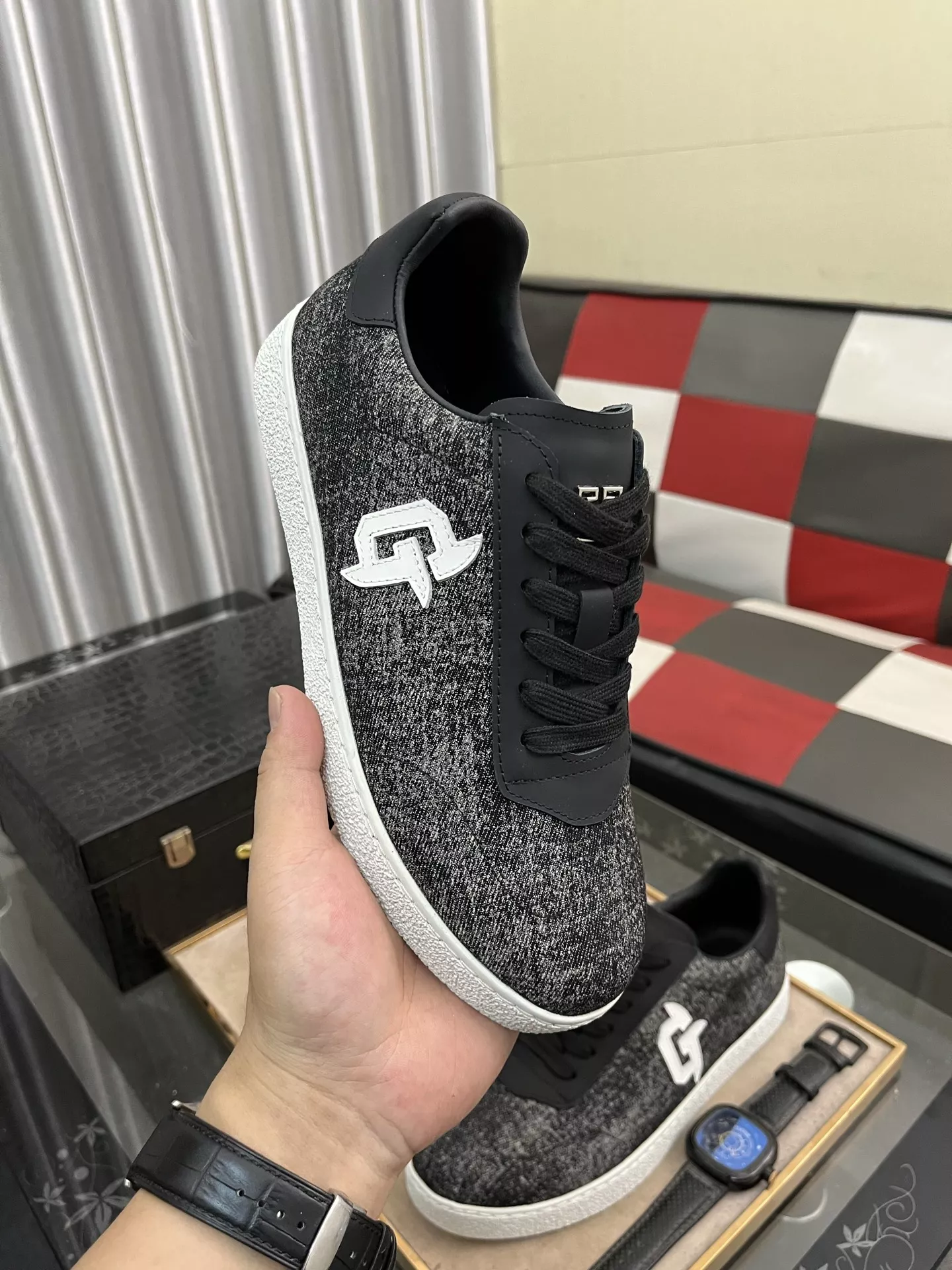 Practical 299 Givenchy Casual Shoes For Men