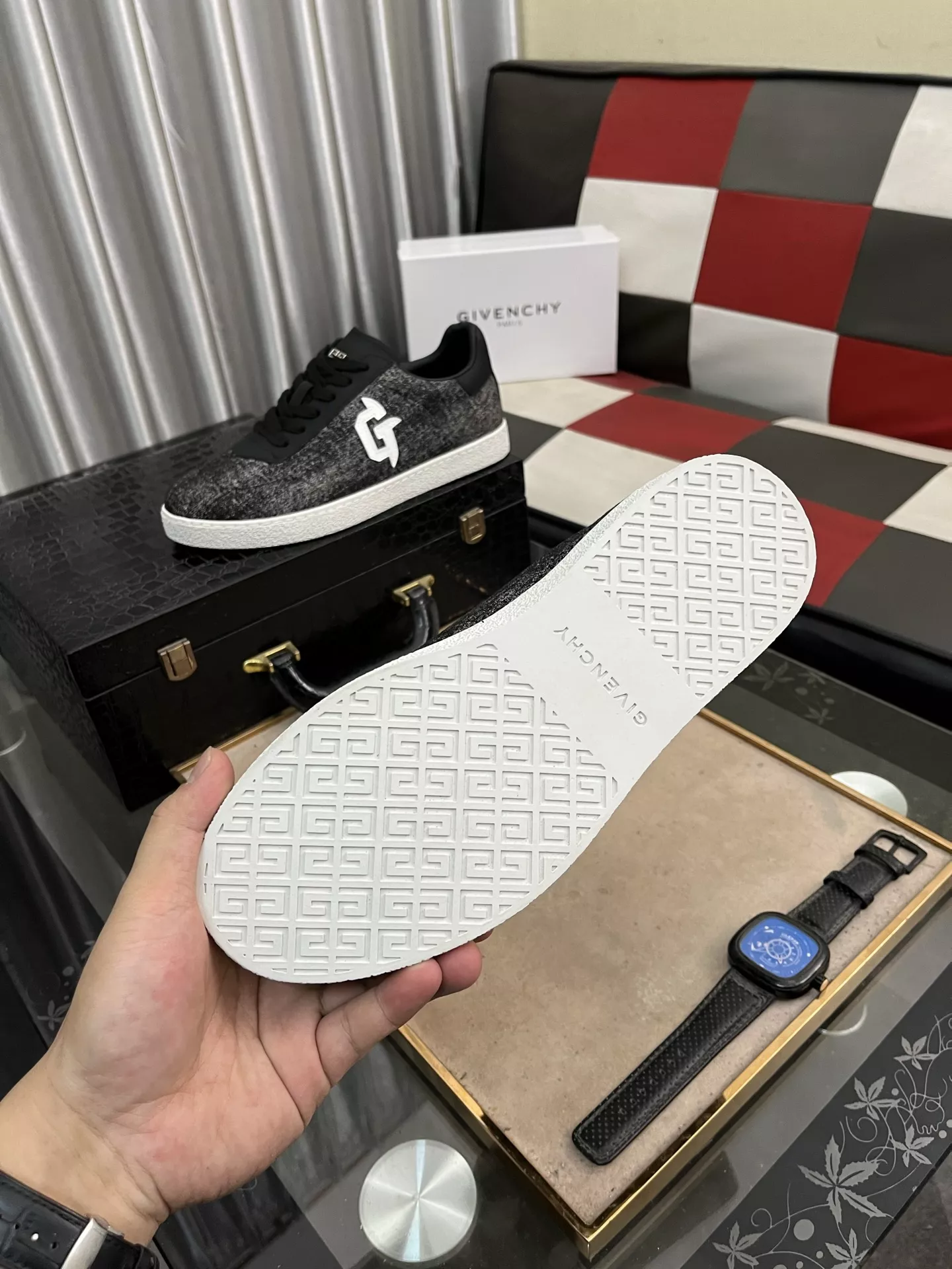 Practical 299 Givenchy Casual Shoes For Men