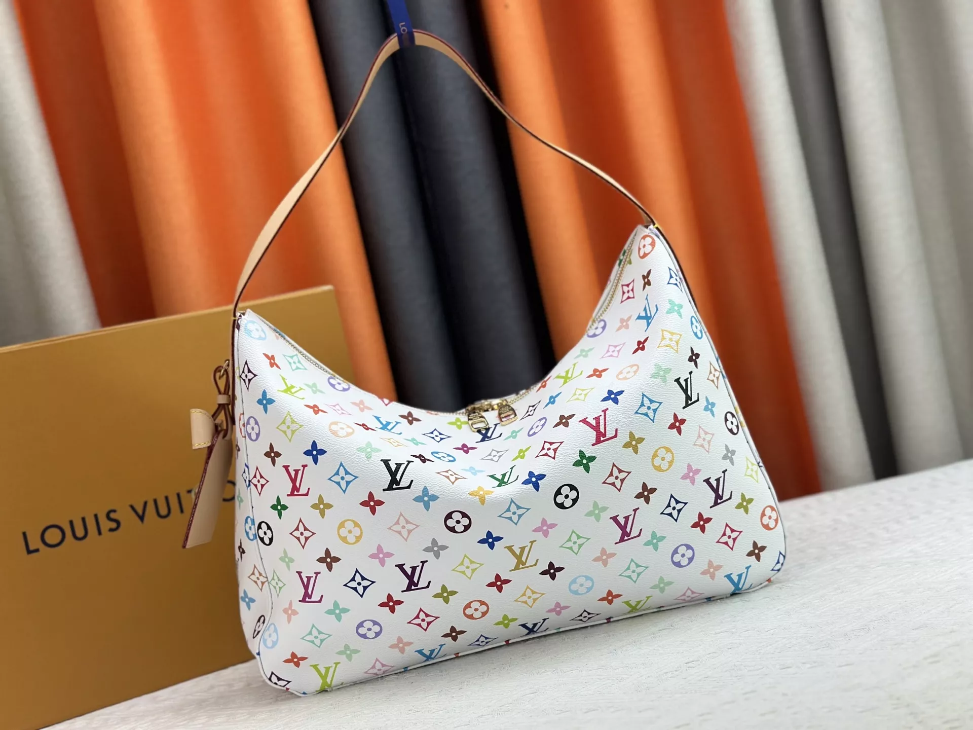 Practical 3032 Louis Vuitton AAA Quality Shoulder Bags For Women