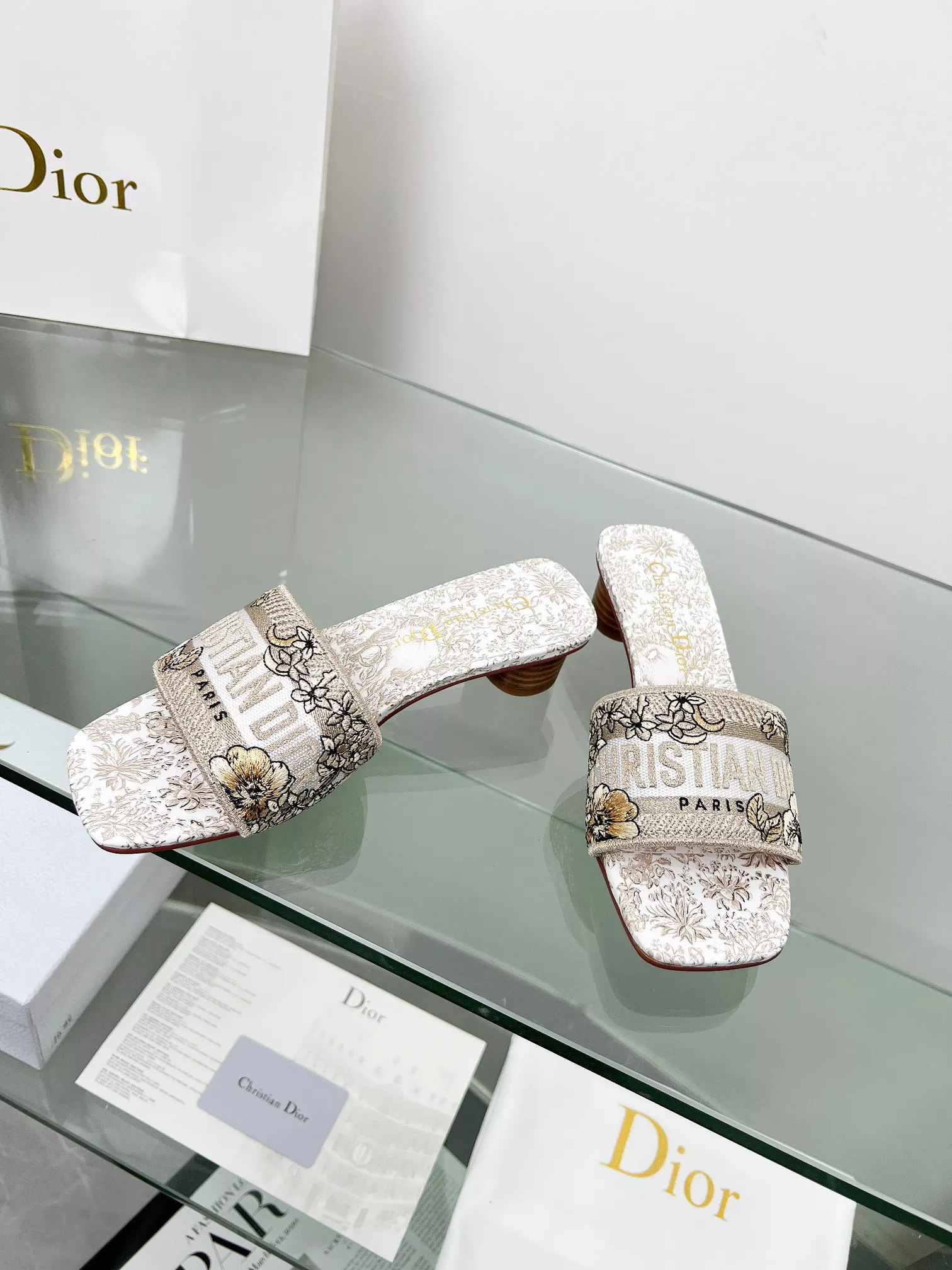 Practical 3065 Christian Dior Slippers For Women