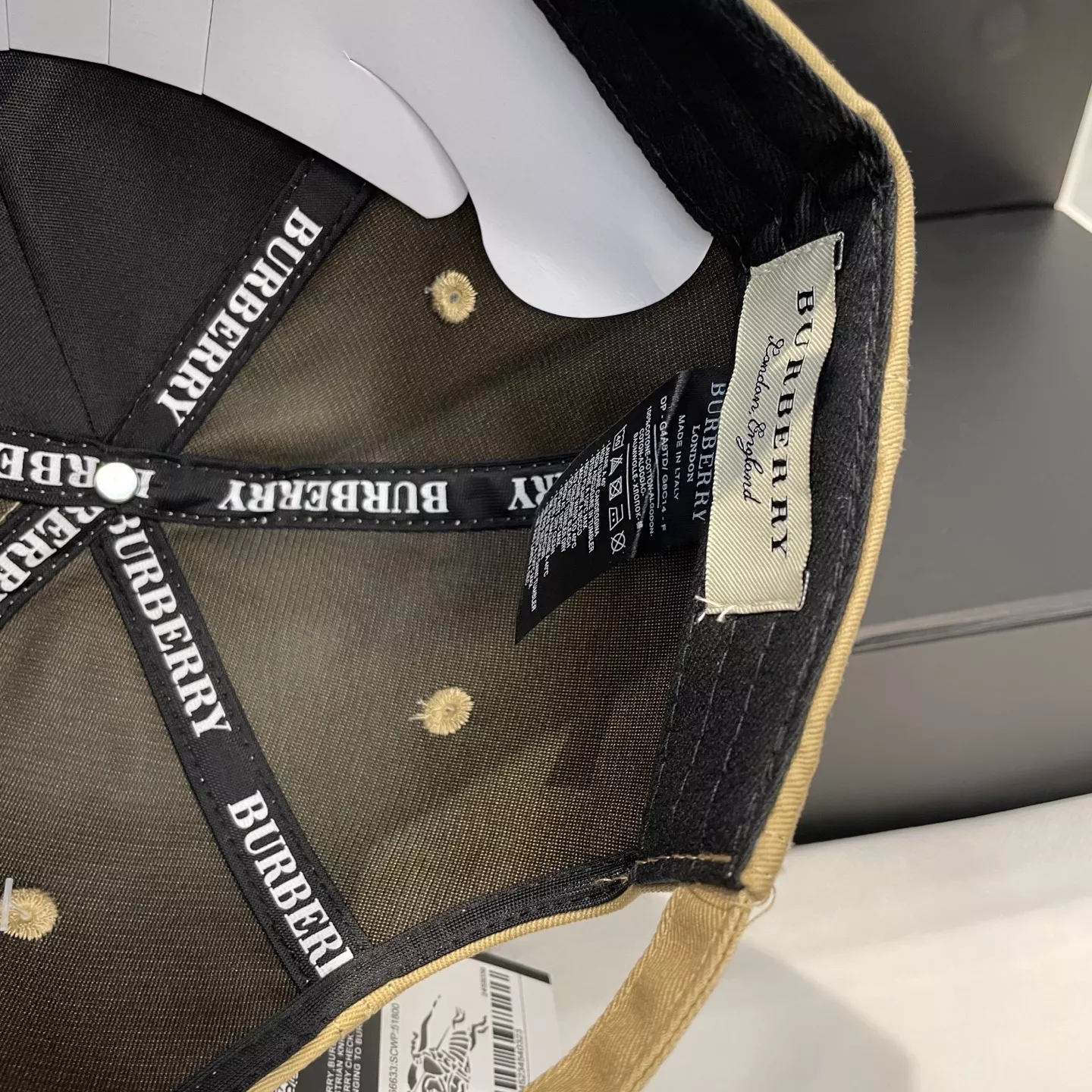 Practical 3255 Burberry Caps