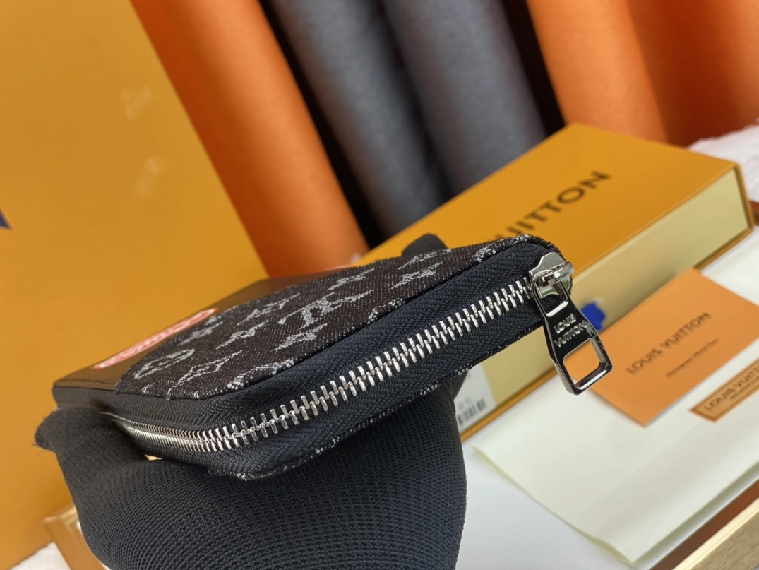 Practical 3438 Louis Vuitton AAA Quality Wallets