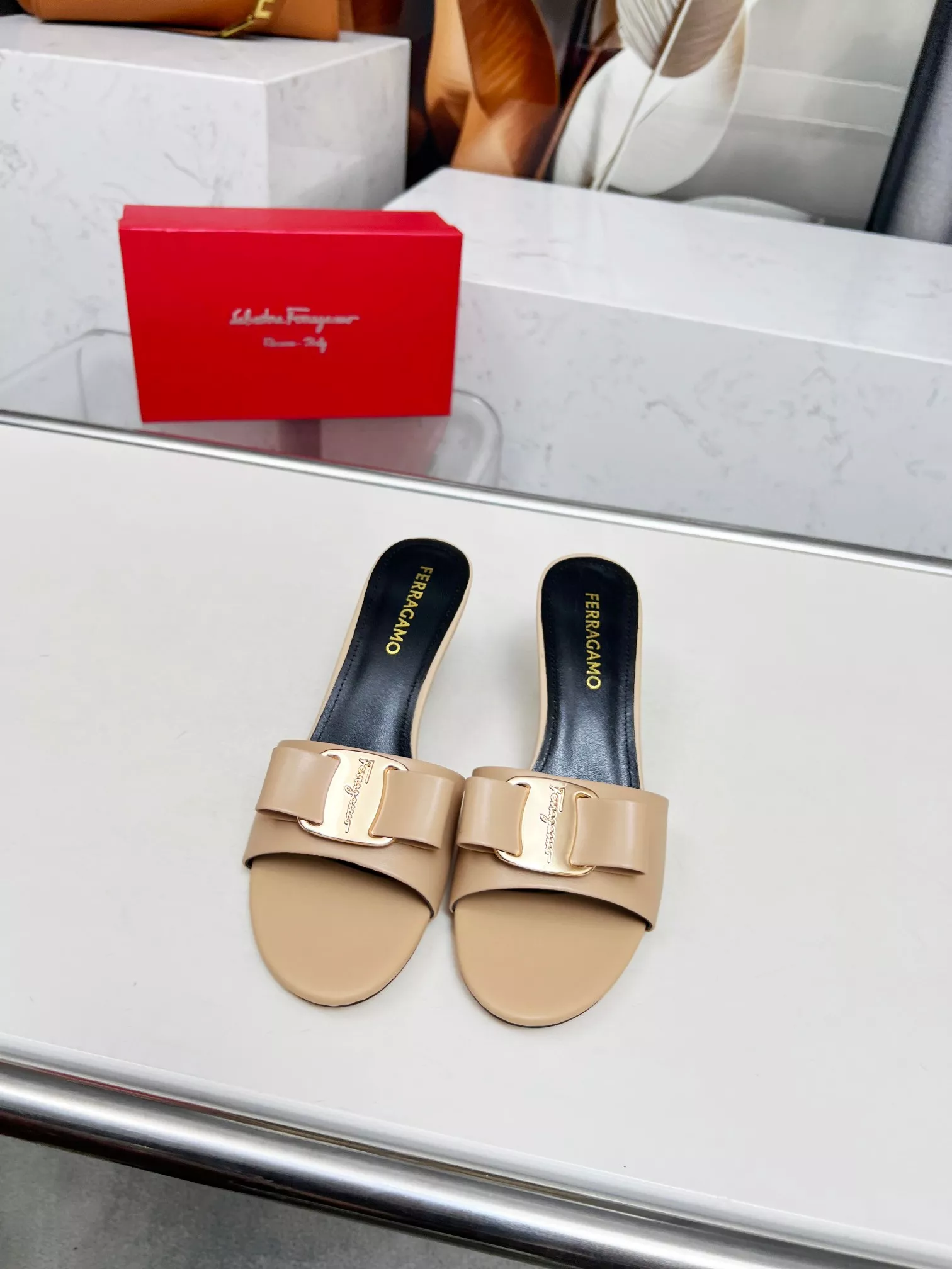 Practical 3562 Salvatore Ferragamo Slippers For Women