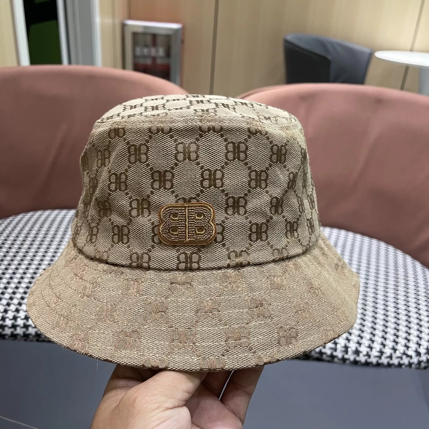 Practical 375 Balenciaga Caps