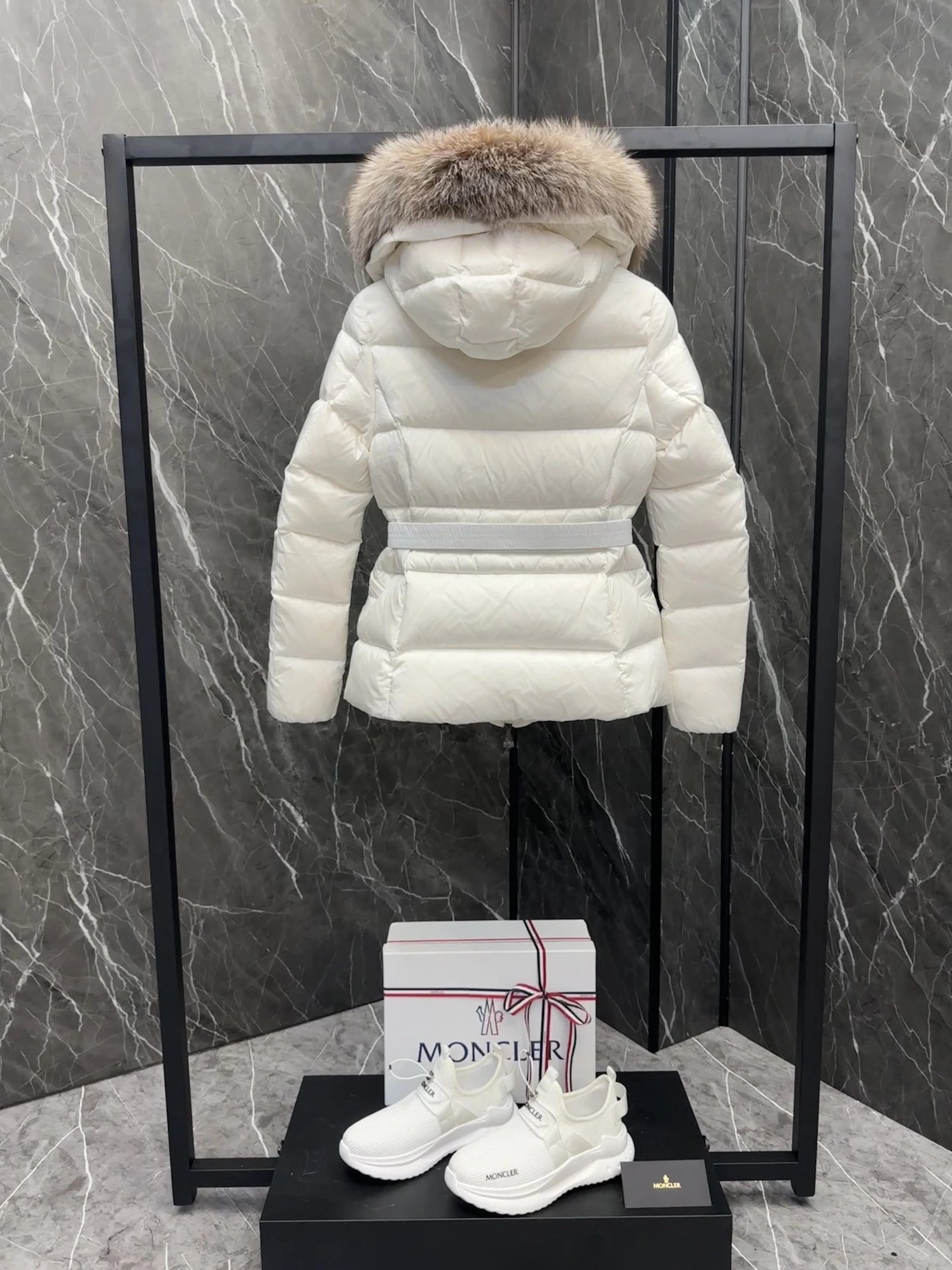 Practical 3836 Moncler Down Feather Coat Long Sleeved For Women