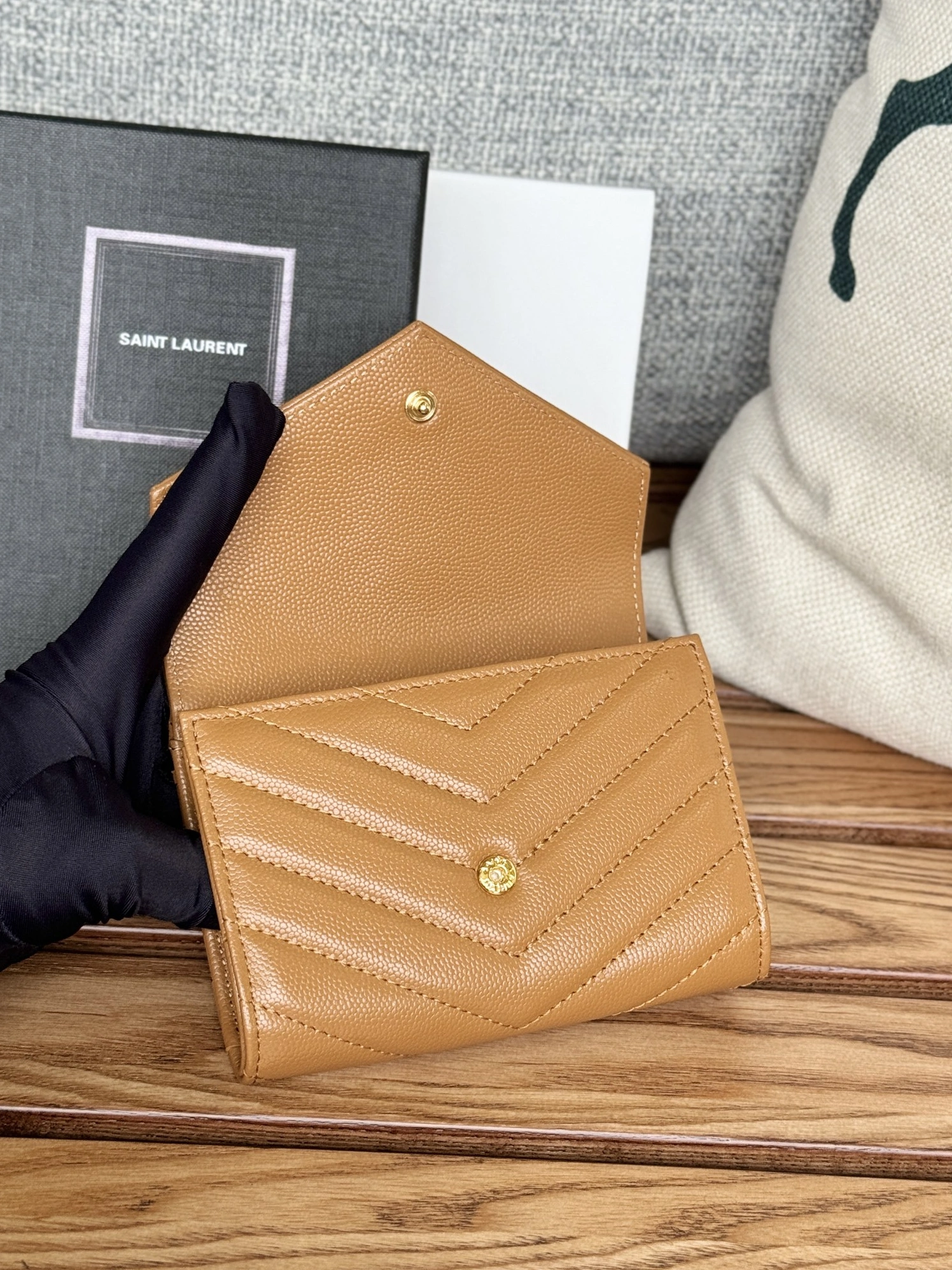 Practical 3982 Yves Saint Laurent AAA Quality Wallets