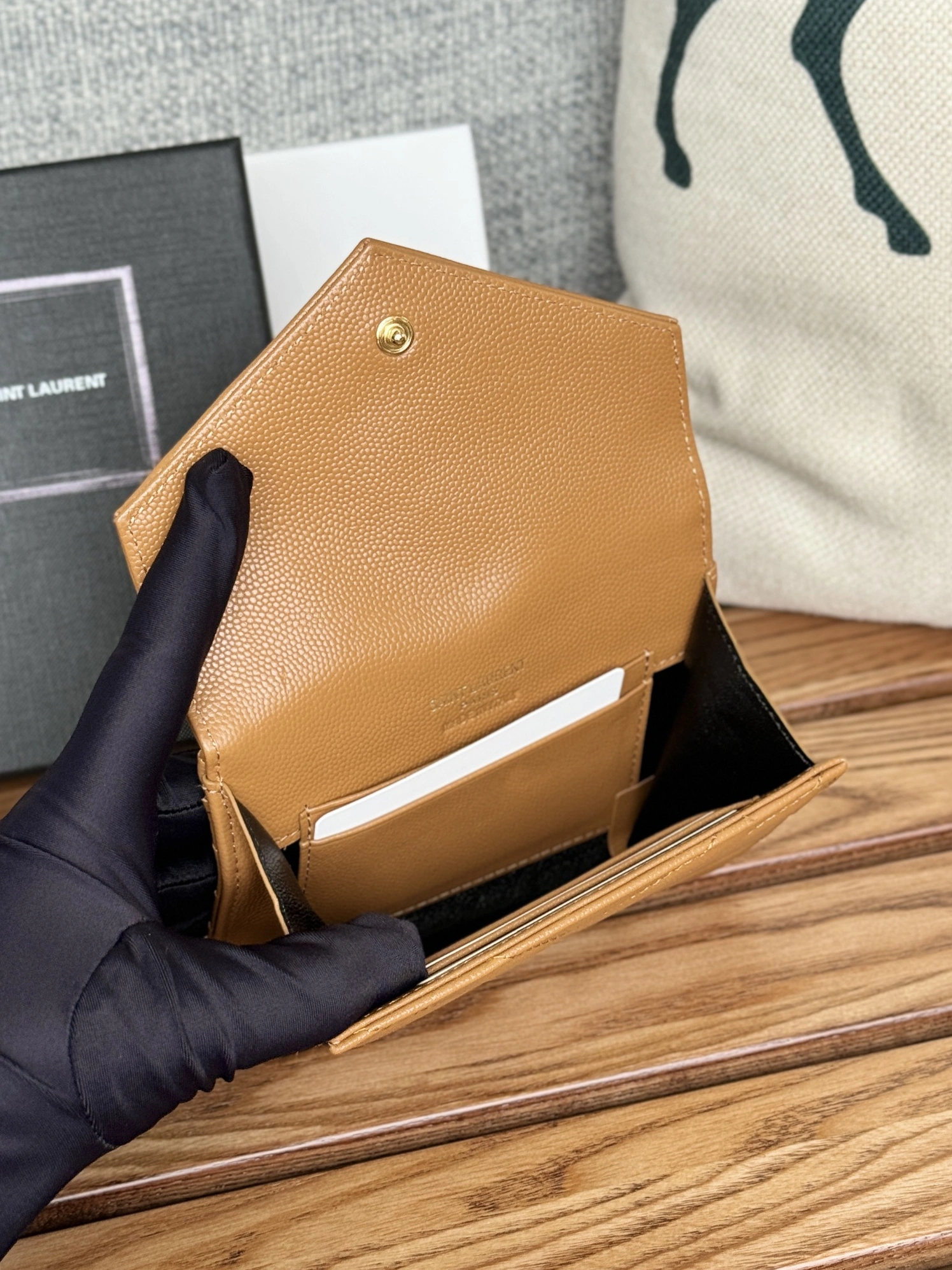 Practical 3982 Yves Saint Laurent AAA Quality Wallets