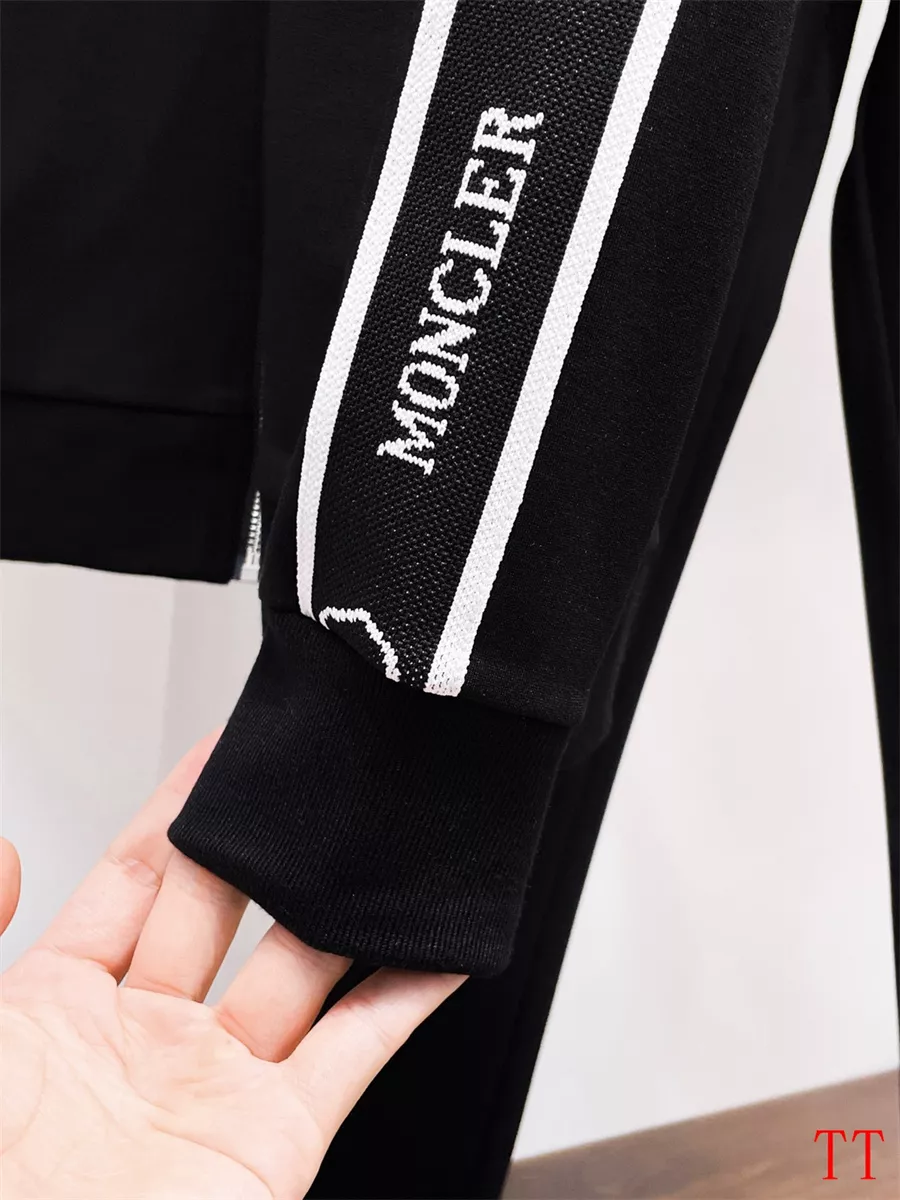 Practical 3995 Moncler Tracksuits Long Sleeved For Men