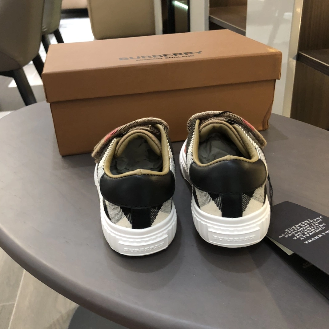 Practical 4114 Burberry Kids' Shoes