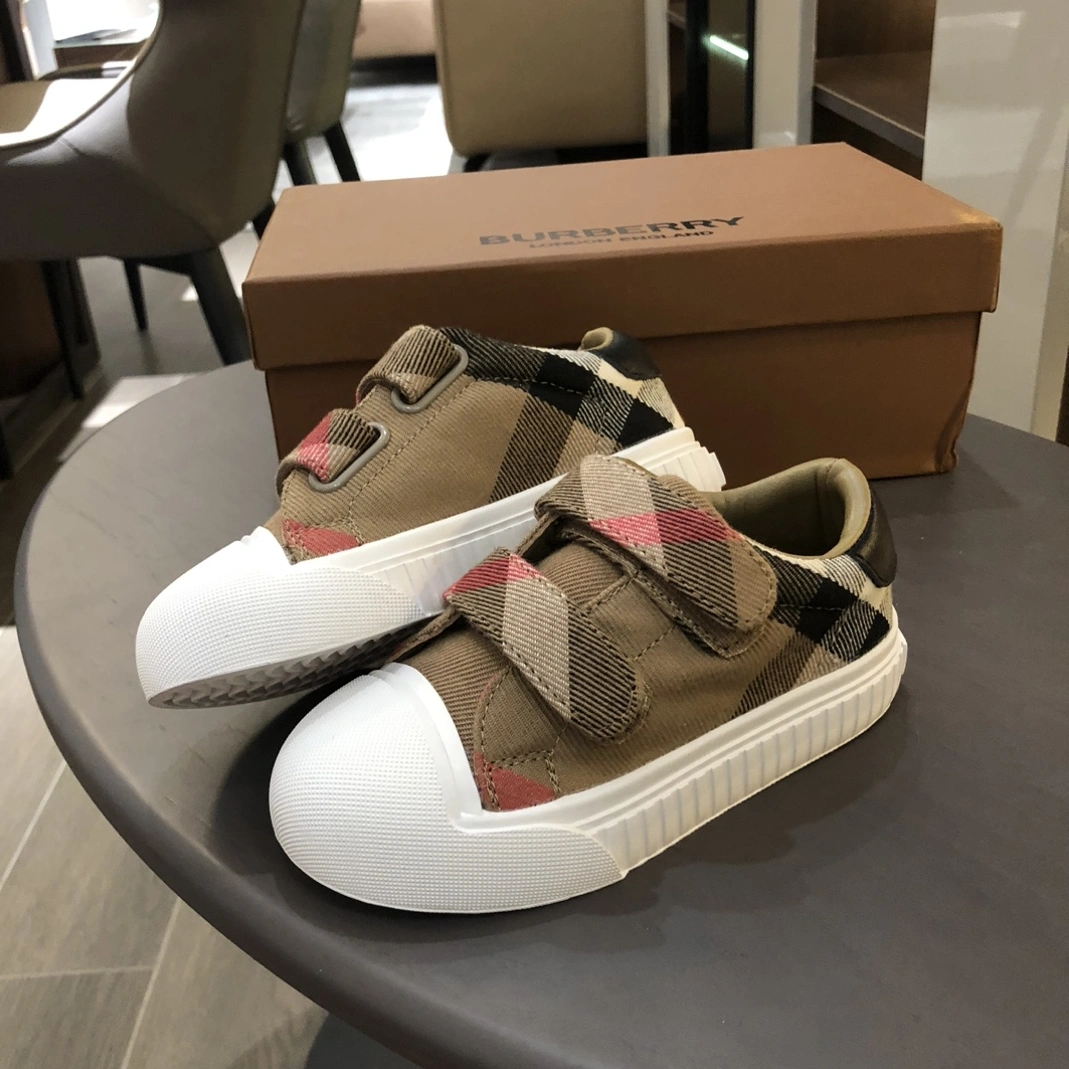 Practical 4114 Burberry Kids' Shoes