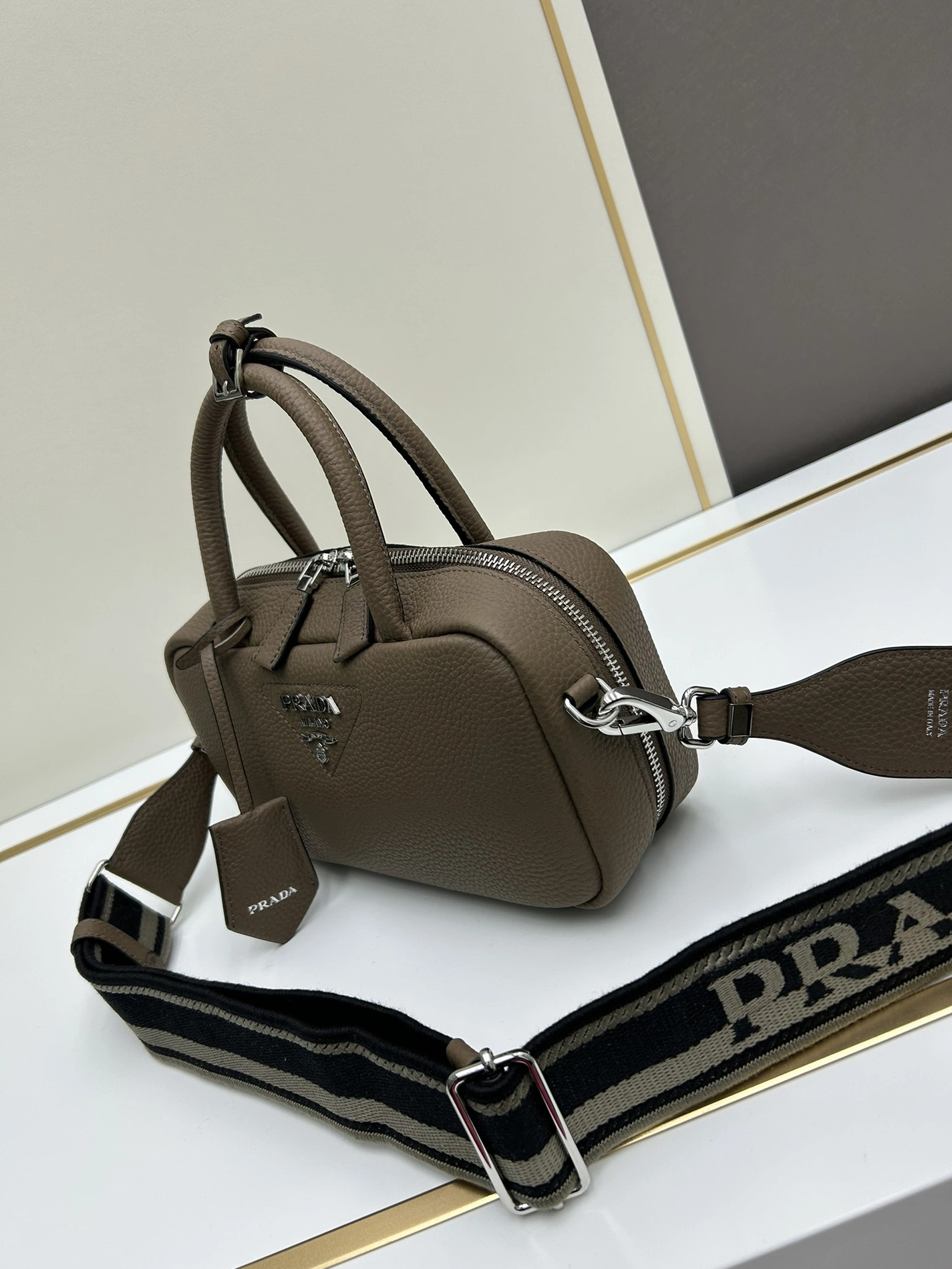 Practical 4328 Prada AAA Quality Handbags For Women