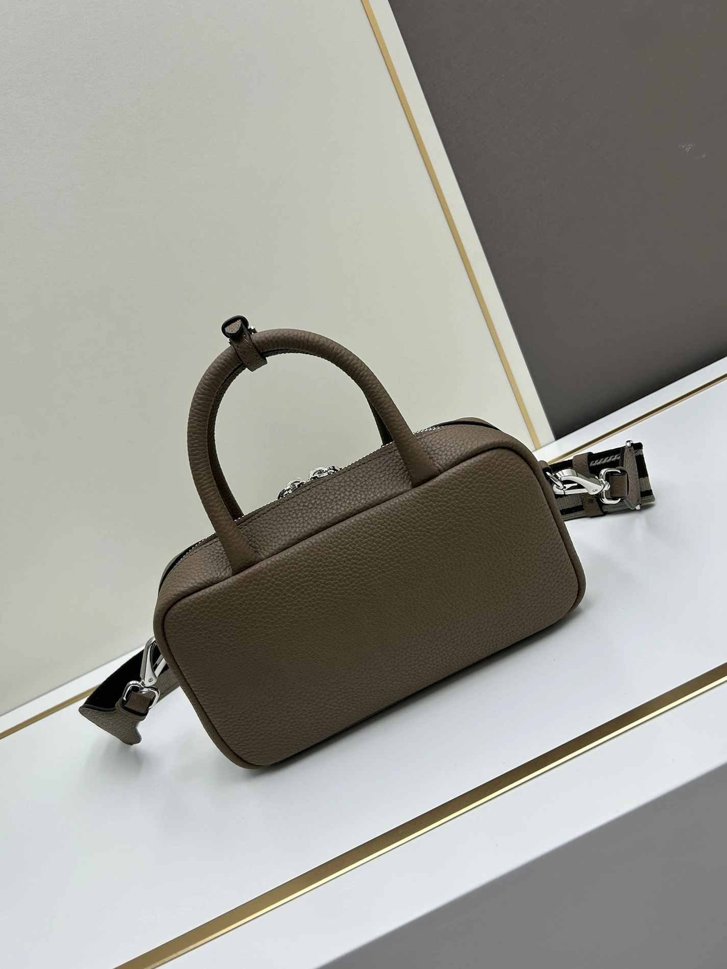 Practical 4328 Prada AAA Quality Handbags For Women