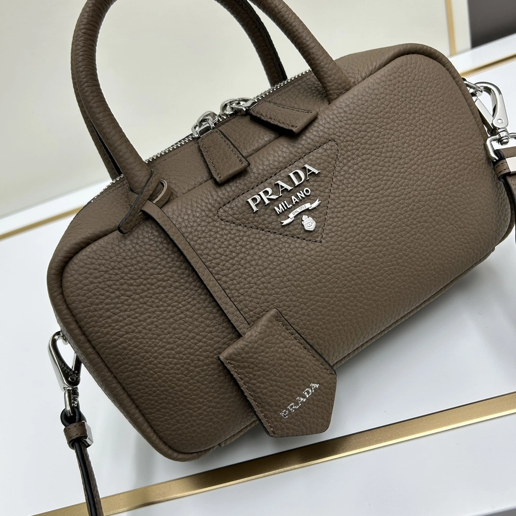 Practical 4328 Prada AAA Quality Handbags For Women