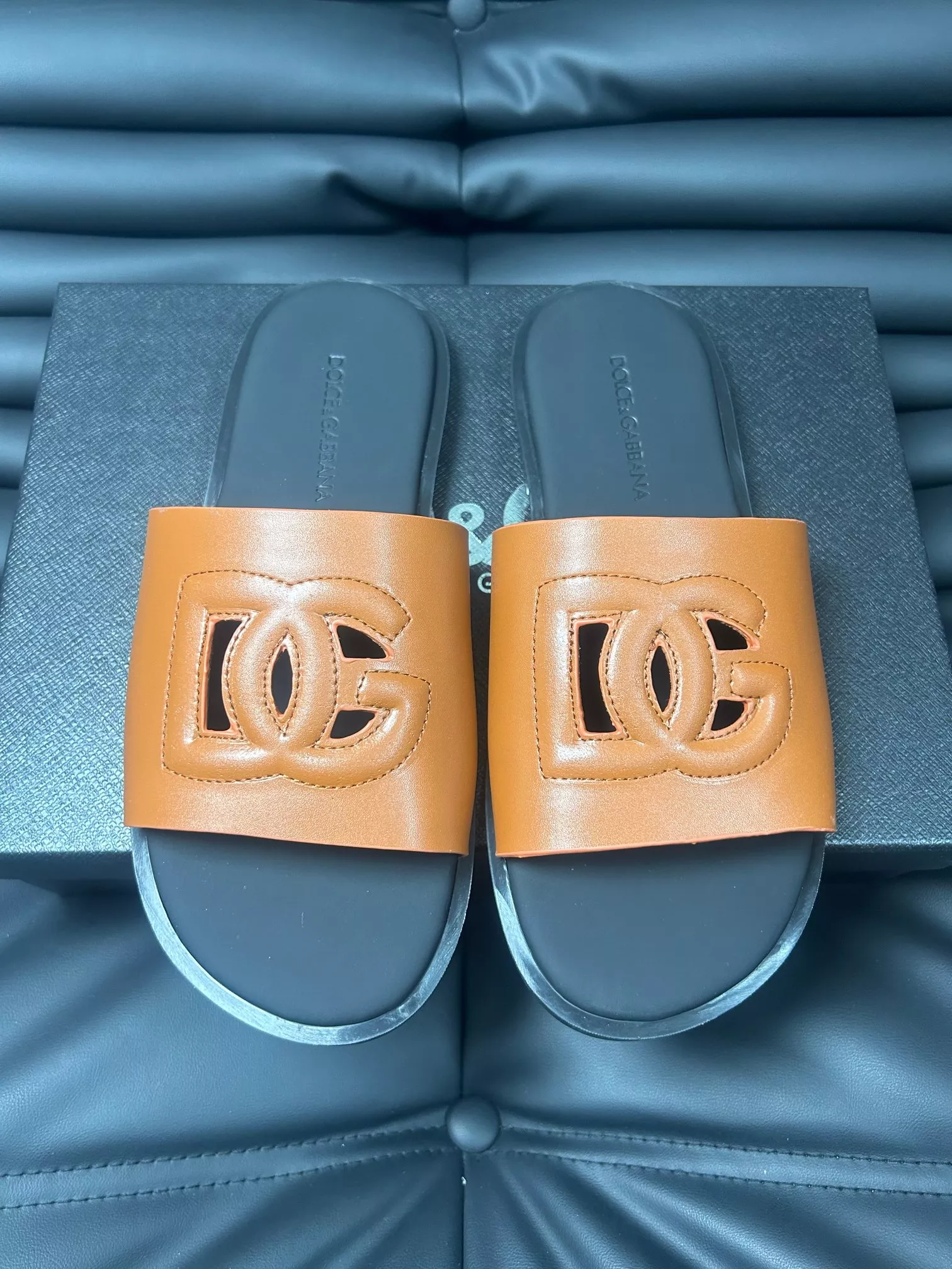 Practical 4390 Dolce & Gabbana D&G Slippers For Men