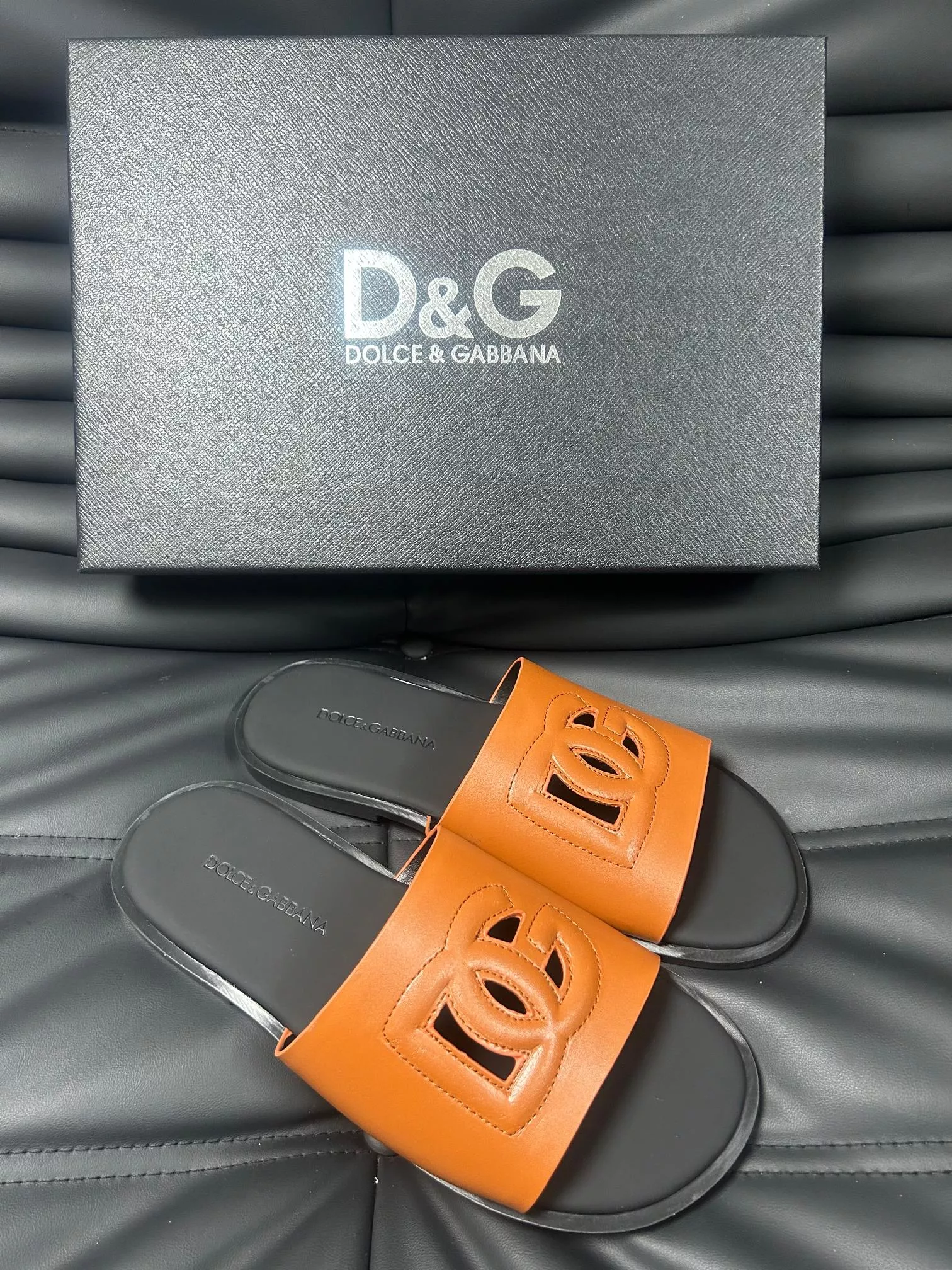 Practical 4390 Dolce & Gabbana D&G Slippers For Men