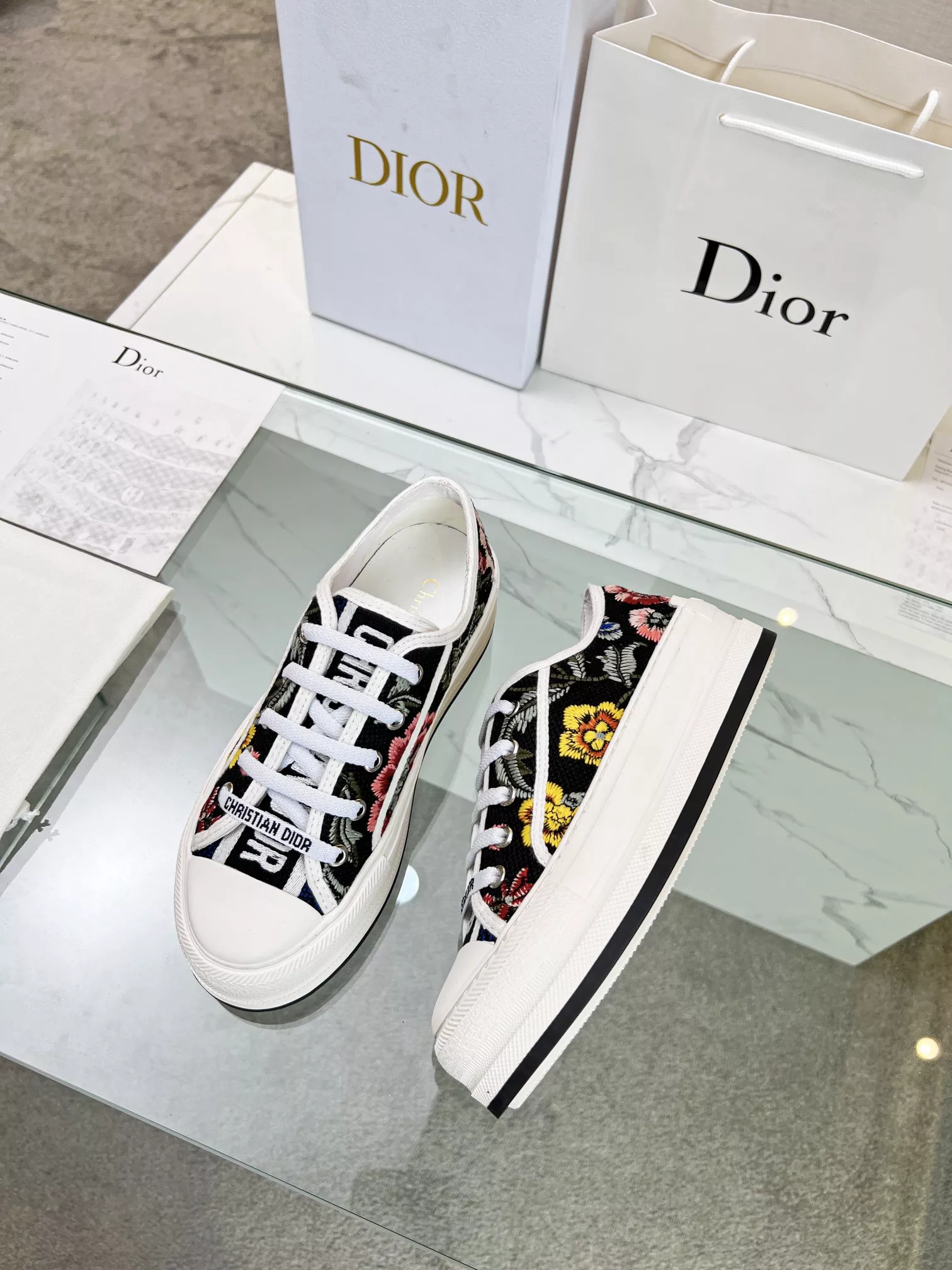 Practical 4392 Christian Dior Casual Shoes For Women