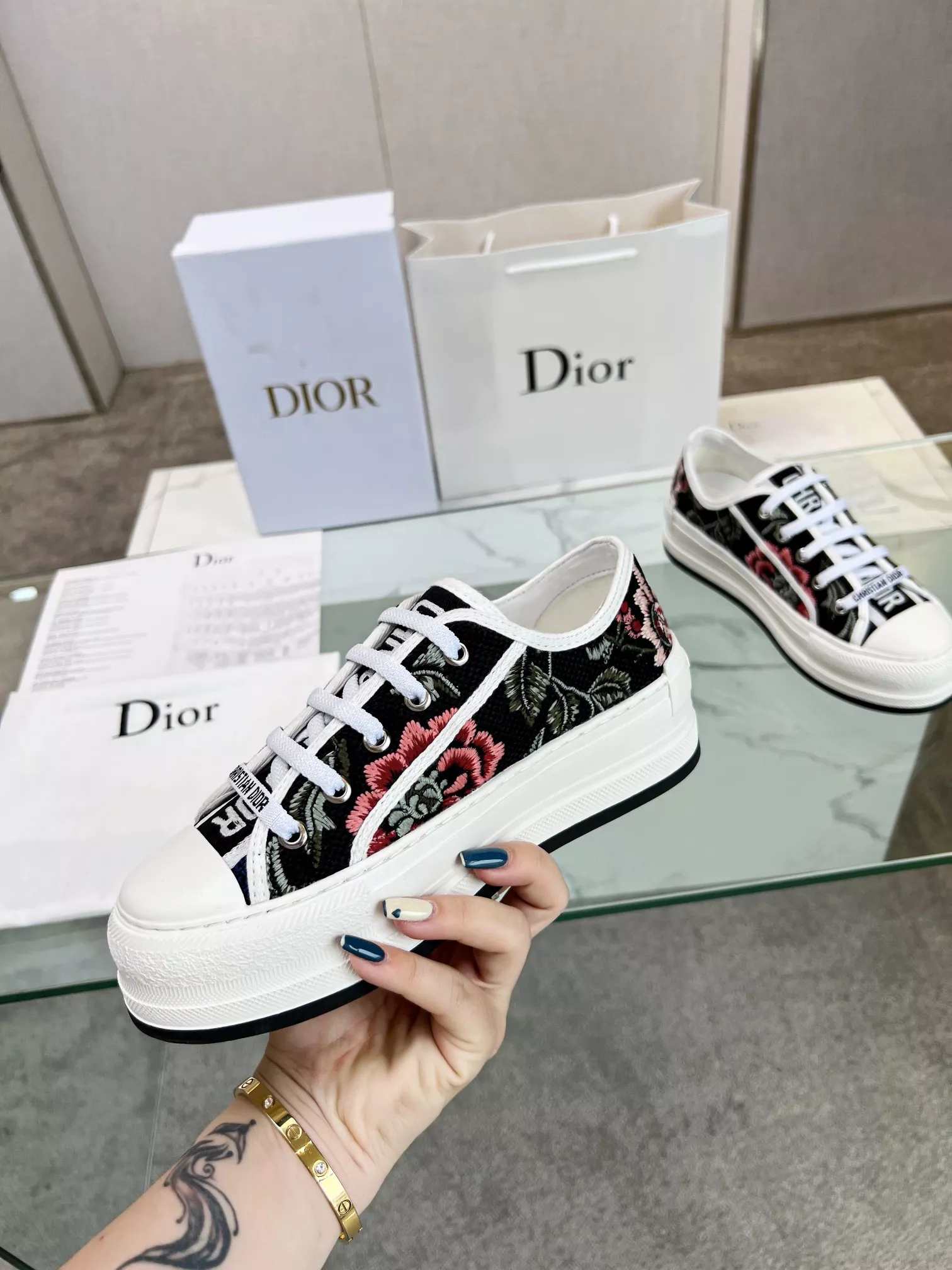 Practical 4392 Christian Dior Casual Shoes For Women