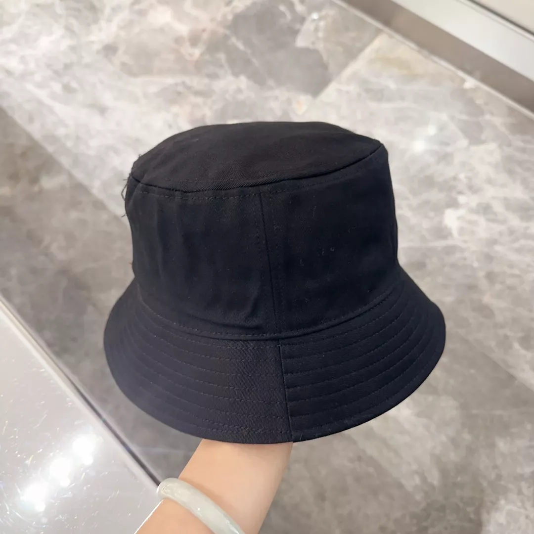 Practical 4522 Yves Saint Laurent YSL Caps