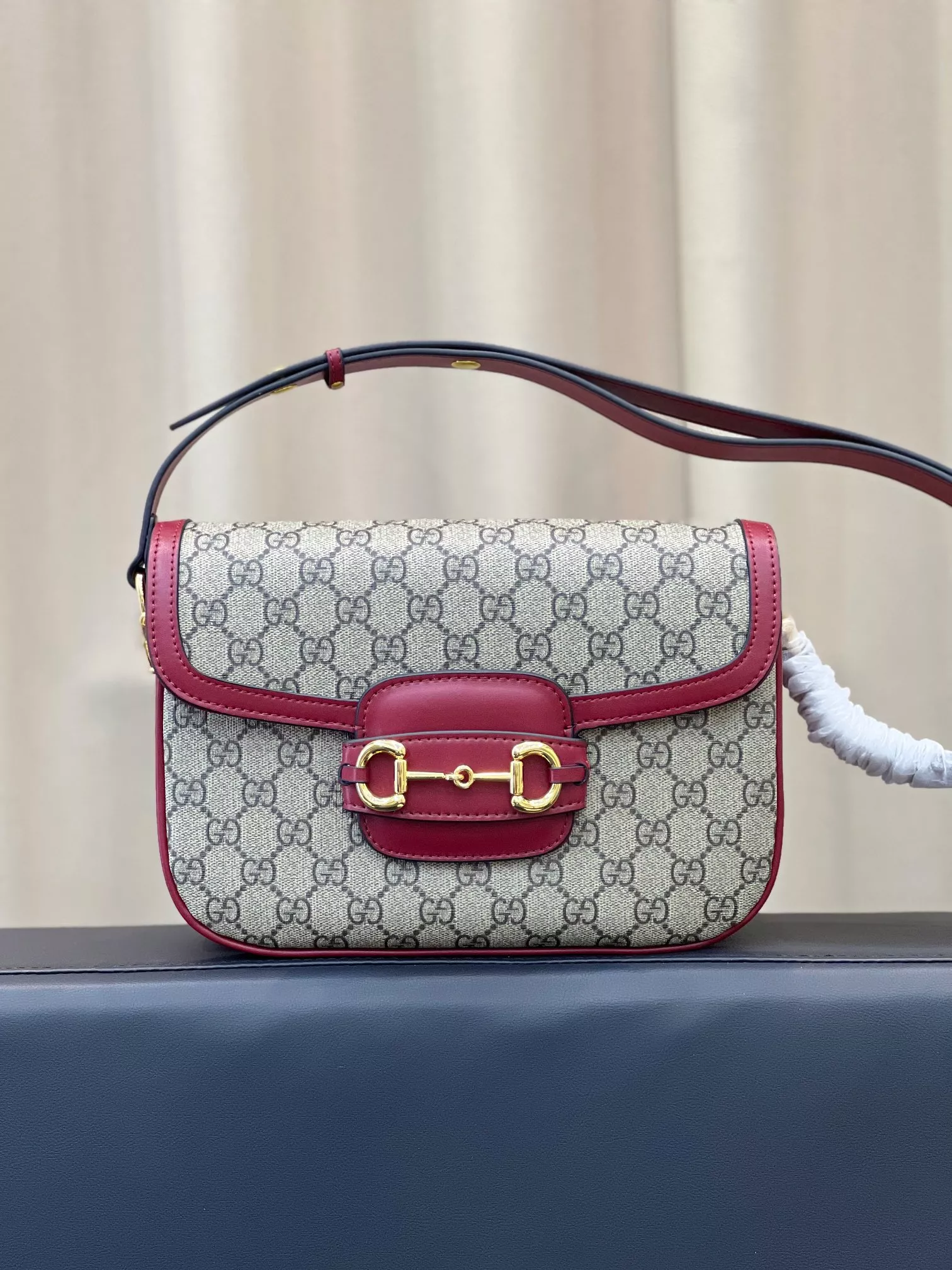 Practical 4590 Gucci AAA Quality Messenger Bags For Women