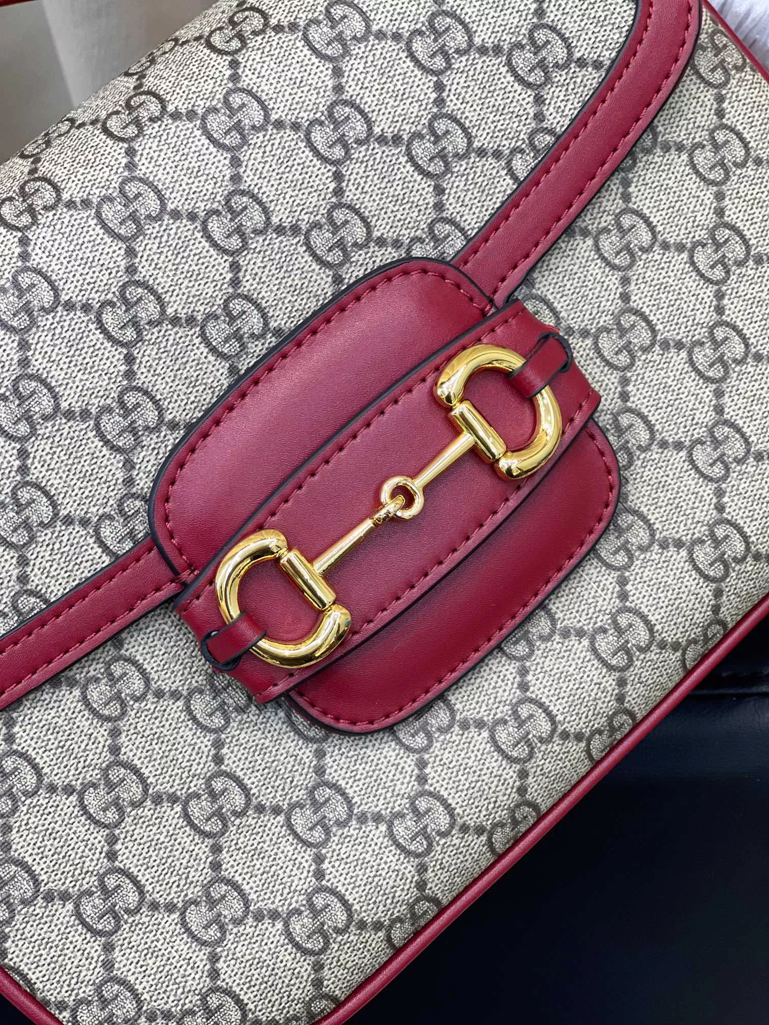 Practical 4590 Gucci AAA Quality Messenger Bags For Women