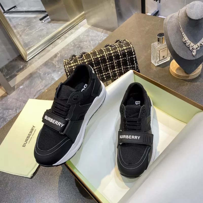 Practical 4608 Burberry Casual Shoes For Men