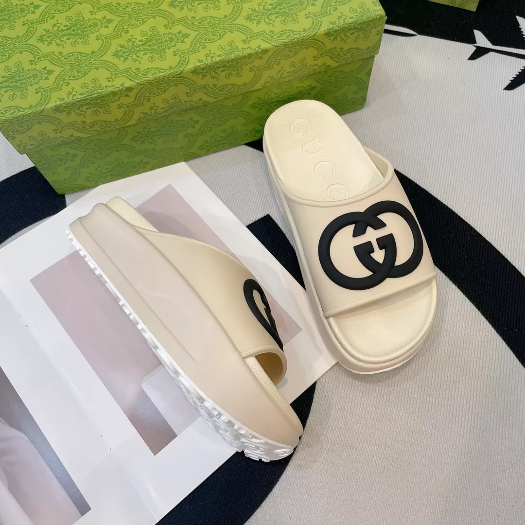 Practical 4616 Gucci Slippers For Women